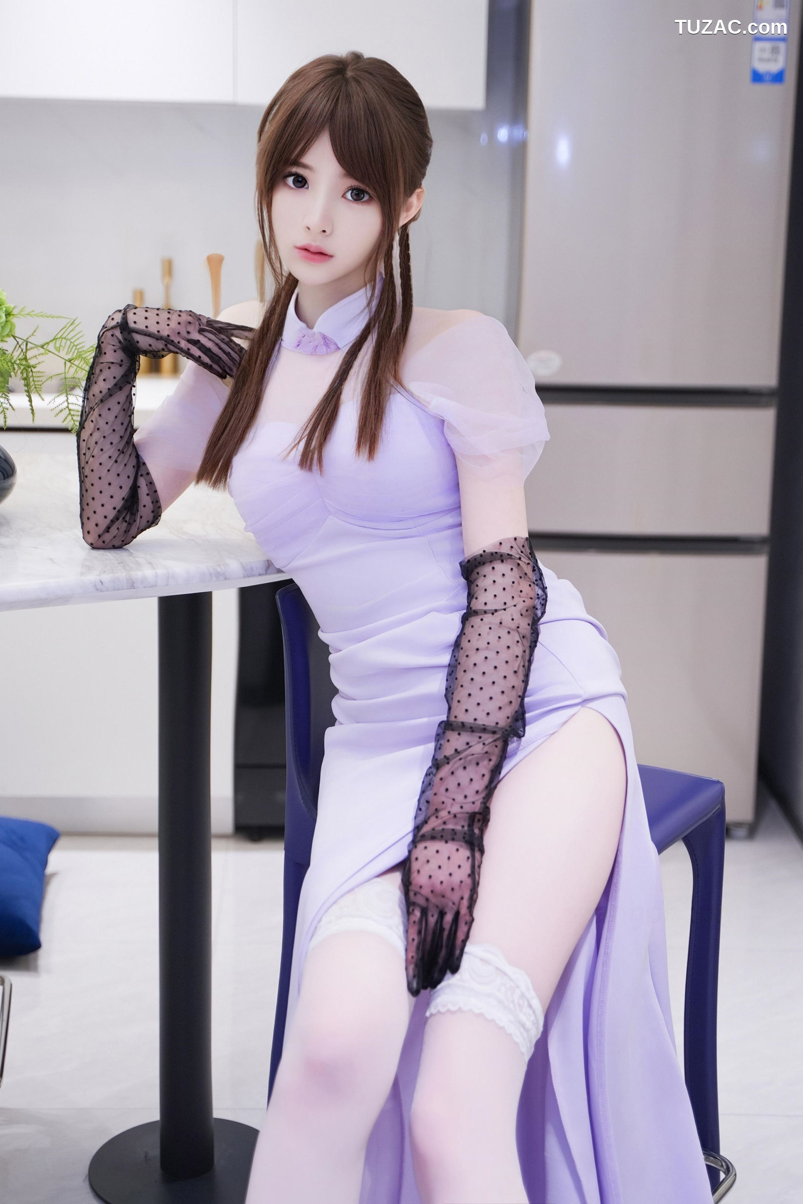 XR-Uncensored-梦灵儿-紫裙白丝大小姐-XiuRen秀人网-8519-淡紫色旗袍白色丝袜-2024.05.11