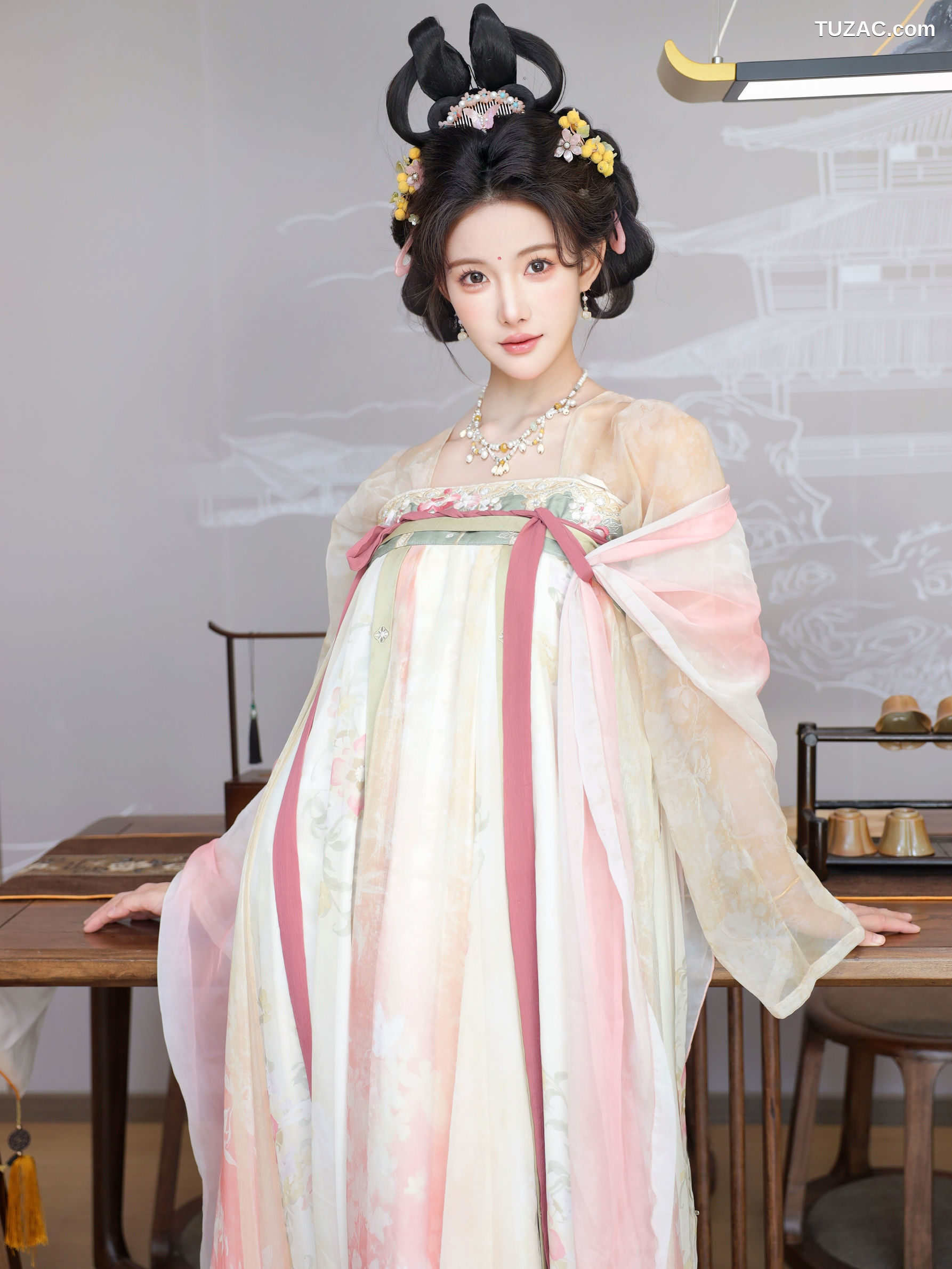 XR-Uncensored-梨霜儿-梦回大唐-XiuRen秀人网-10645-内购私拍-2025.08.13