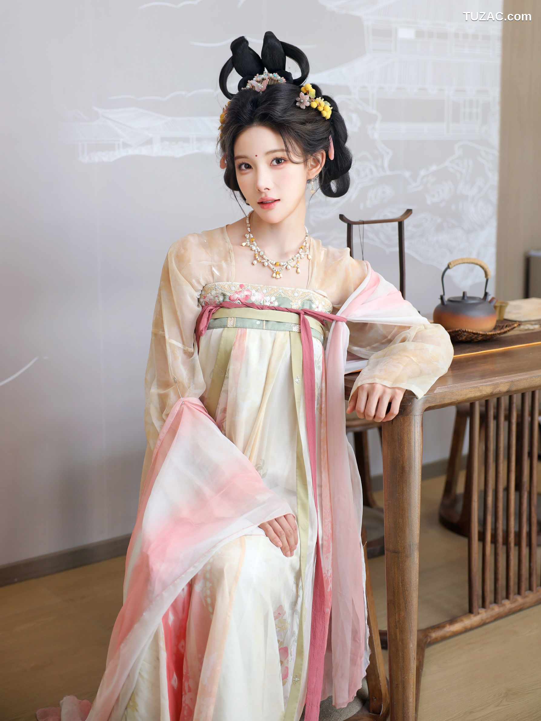 XR-Uncensored-梨霜儿-梦回大唐-XiuRen秀人网-10645-内购私拍-2025.08.13