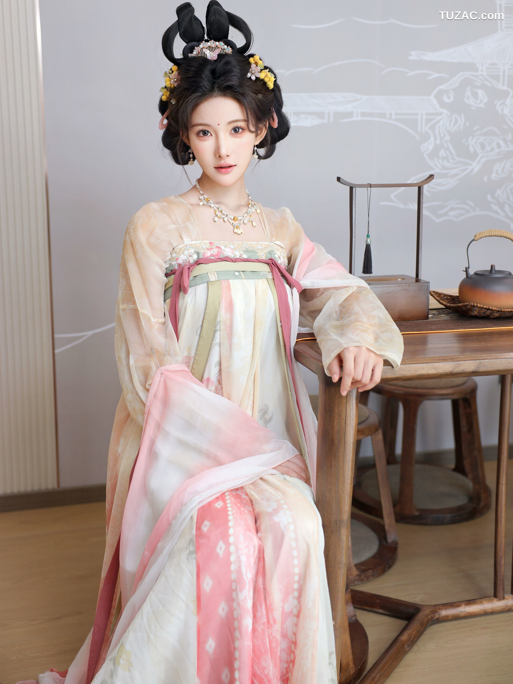 XR-Uncensored-梨霜儿-梦回大唐-XiuRen秀人网-10645-内购私拍-2025.08.13