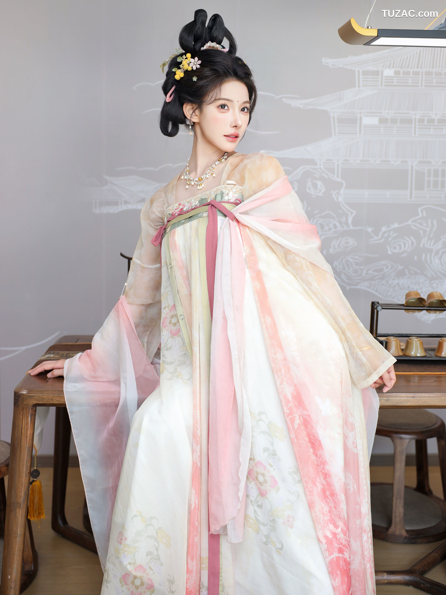 XR-Uncensored-梨霜儿-梦回大唐-XiuRen秀人网-10645-内购私拍-2025.08.13