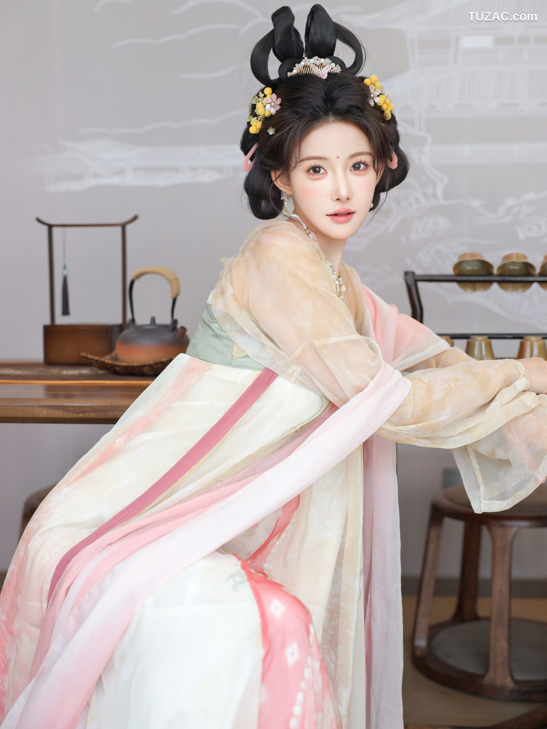 XR-Uncensored-梨霜儿-梦回大唐-XiuRen秀人网-10645-内购私拍-2025.08.13