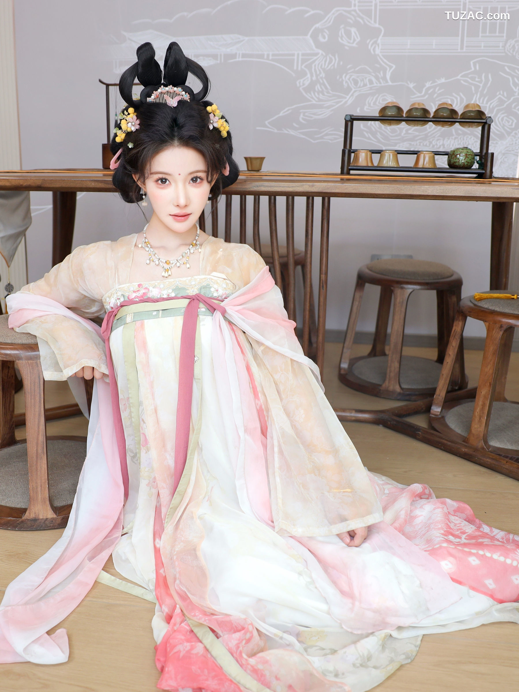 XR-Uncensored-梨霜儿-梦回大唐-XiuRen秀人网-10645-内购私拍-2025.08.13