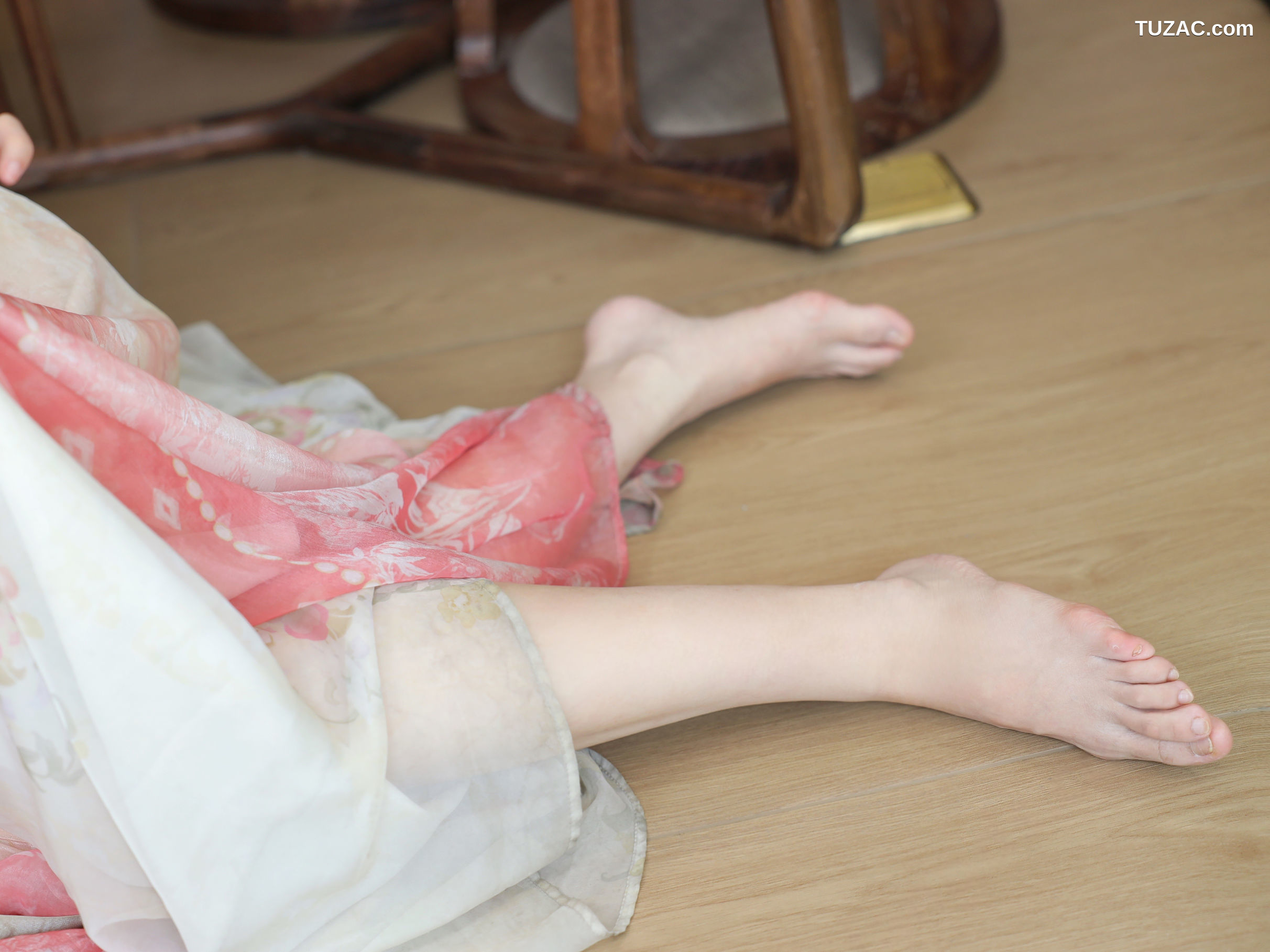 XR-Uncensored-梨霜儿-梦回大唐-XiuRen秀人网-10645-内购私拍-2025.08.13