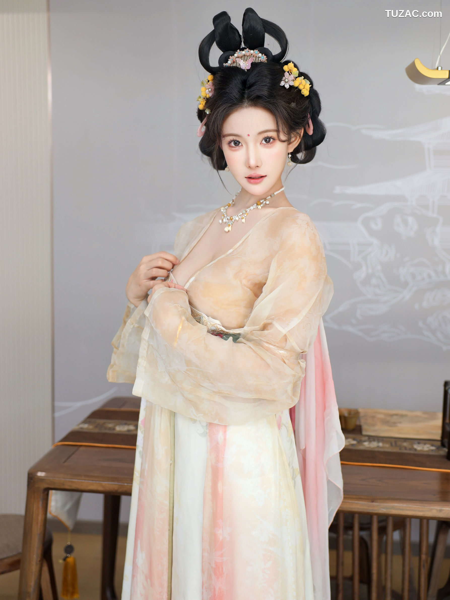XR-Uncensored-梨霜儿-梦回大唐-XiuRen秀人网-10645-内购私拍-2025.08.13