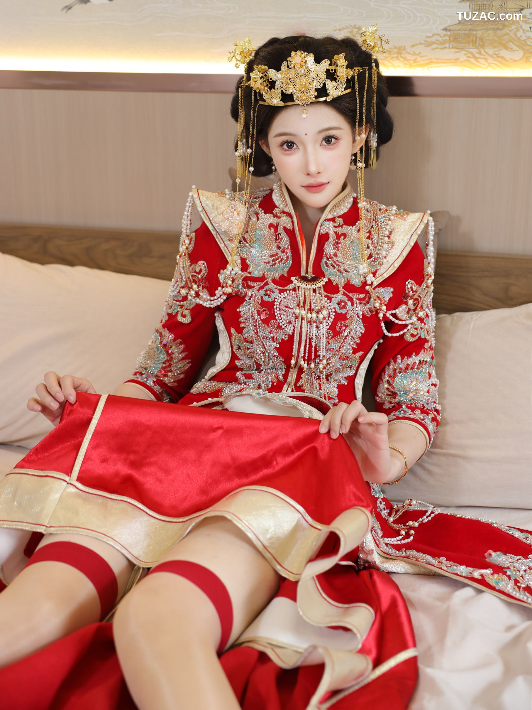 XR-Uncensored-梨霜儿-秀禾服-XiuRen秀人网-10742-内购私拍-2025.09.08