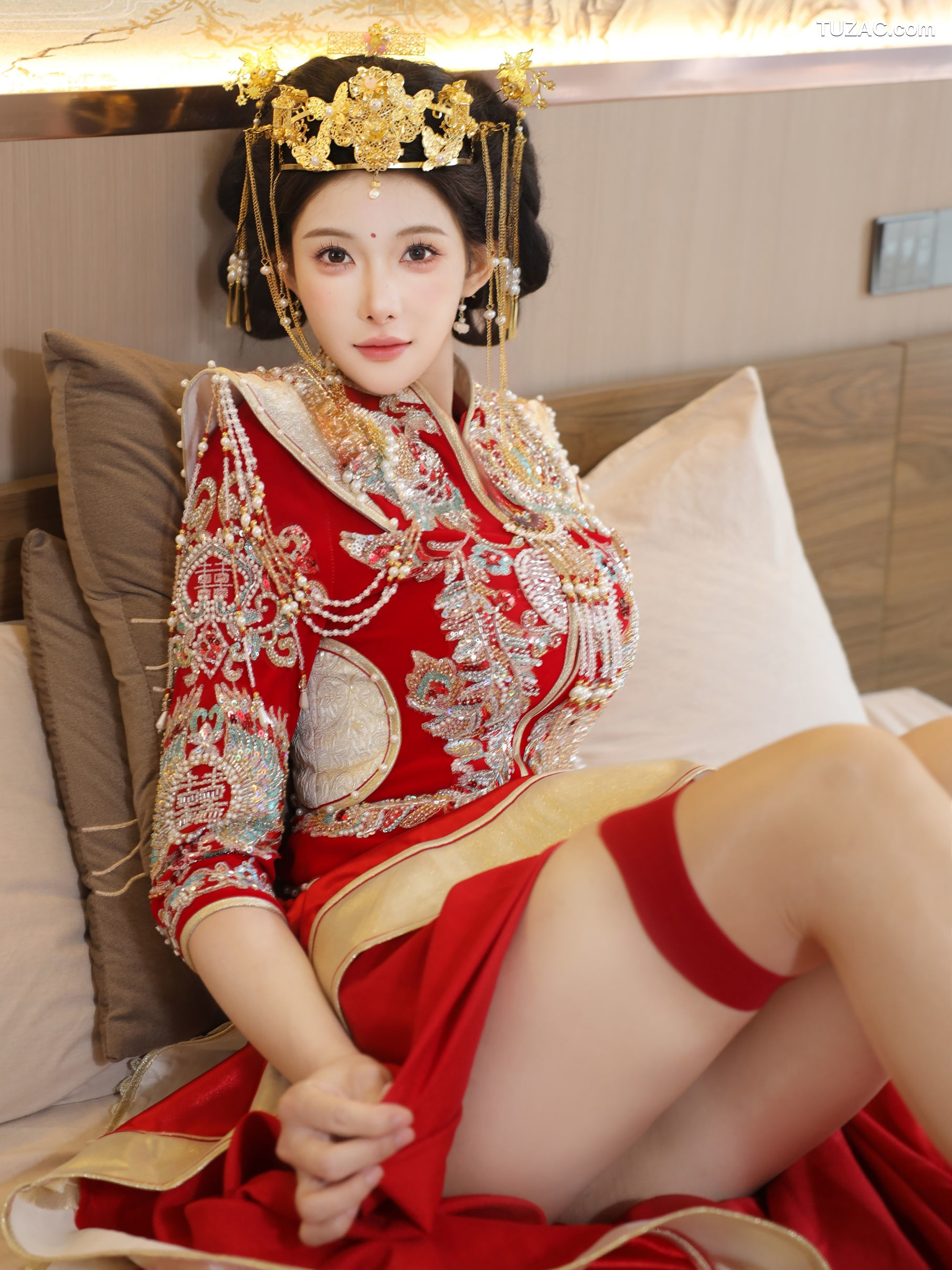 XR-Uncensored-梨霜儿-秀禾服-XiuRen秀人网-10742-内购私拍-2025.09.08