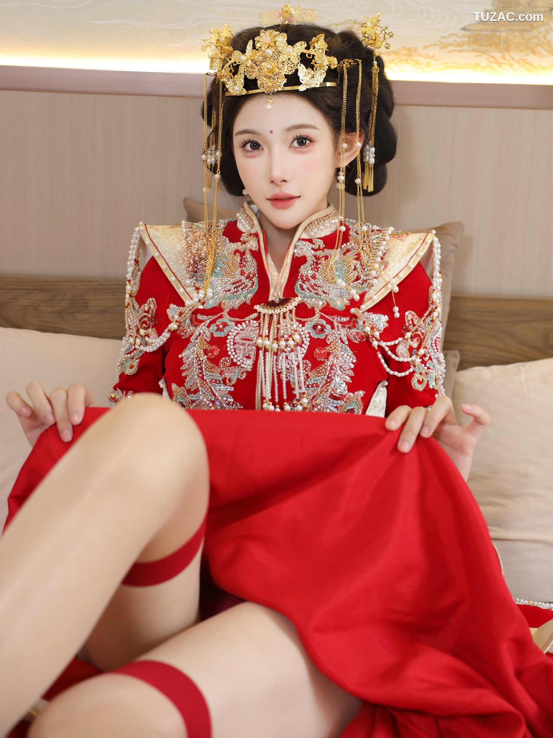 XR-Uncensored-梨霜儿-秀禾服-XiuRen秀人网-10742-内购私拍-2025.09.08