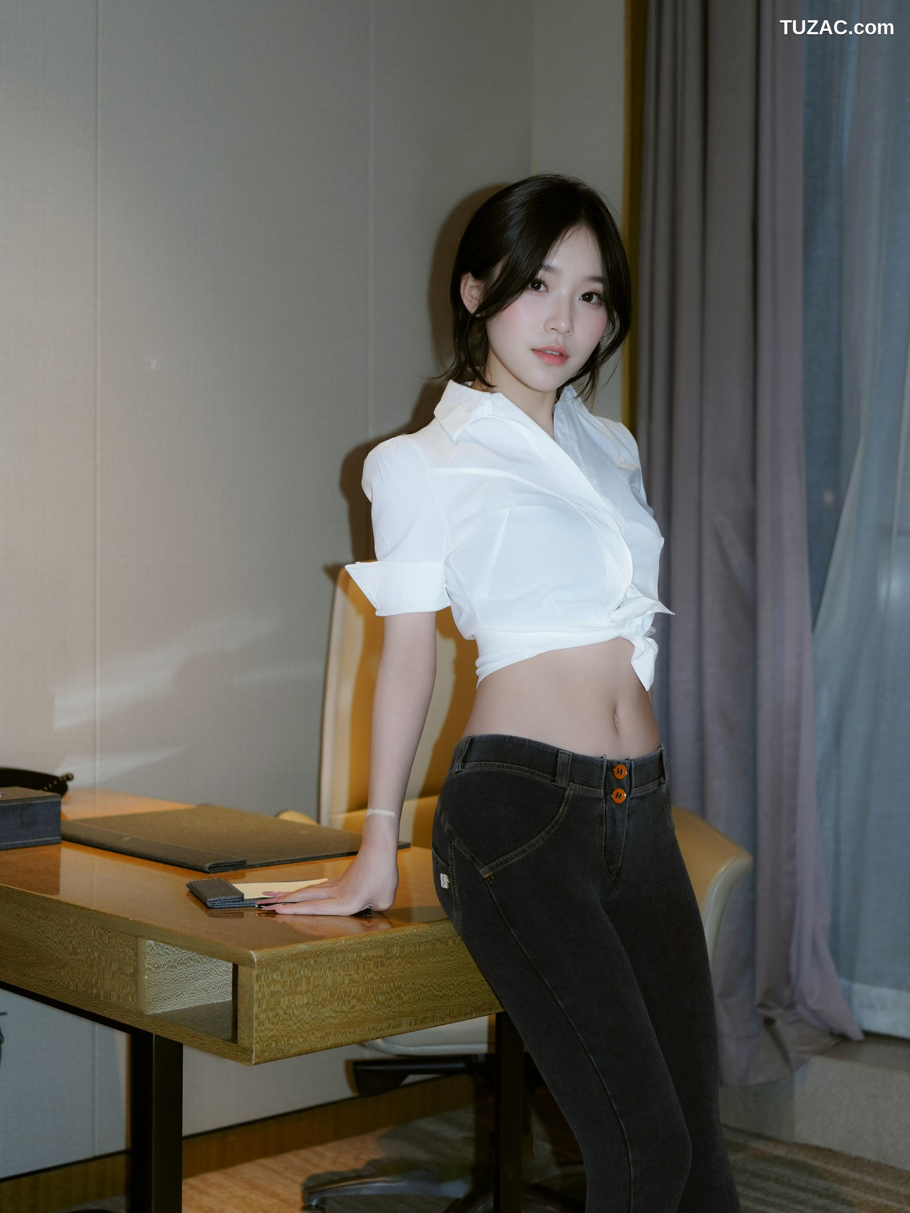 XR-Uncensored-汁汁-实习期女秘书-XiuRen秀人网-10785-内购私拍-2025.09.19