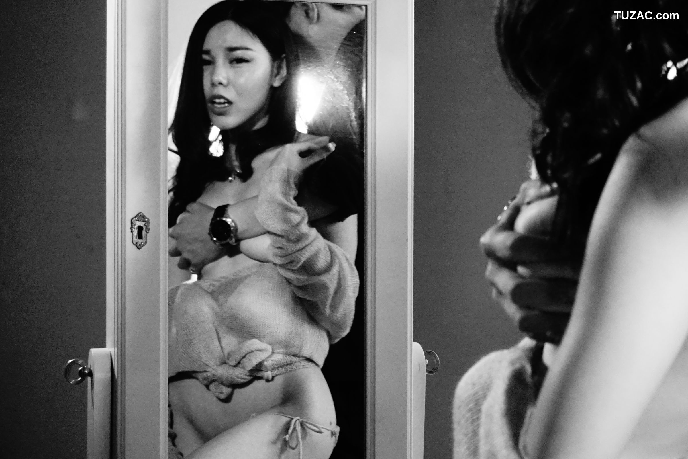 XR-Uncensored-沈佳熹-居家私拍-R18-XiuRen秀人网-内购私拍