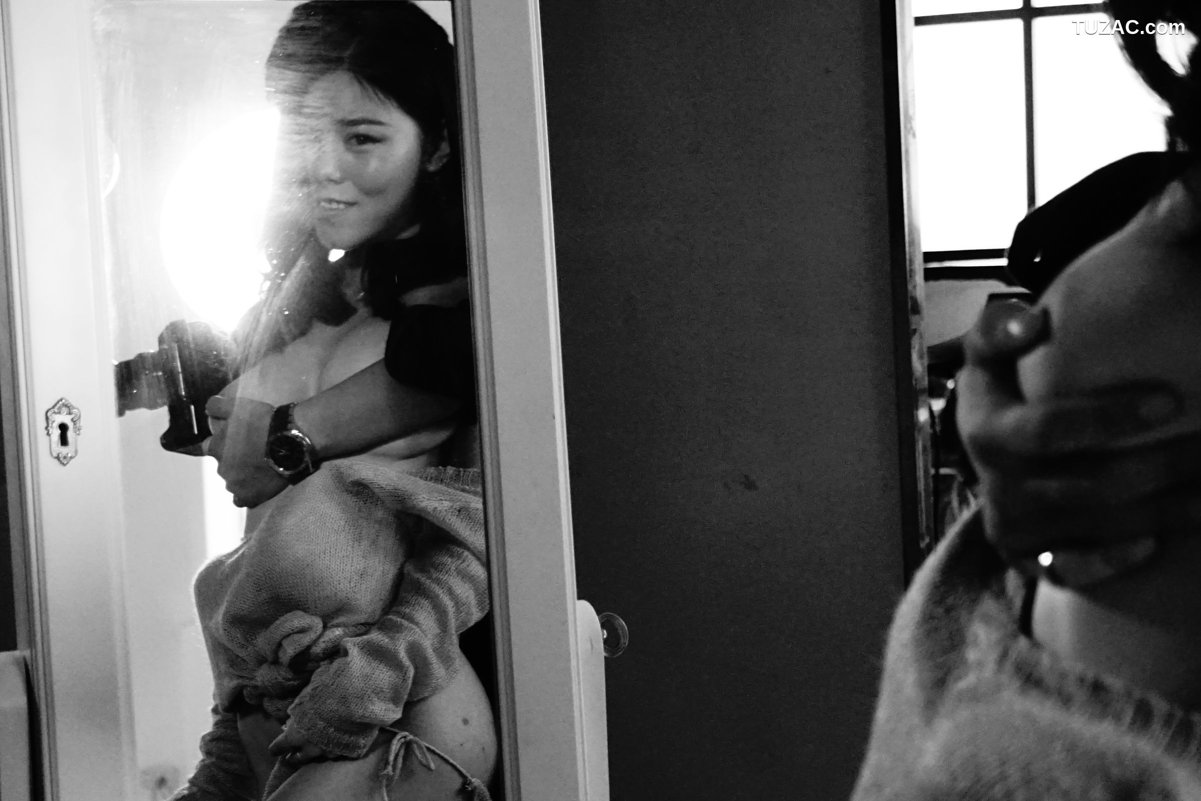 XR-Uncensored-沈佳熹-居家私拍-R18-XiuRen秀人网-内购私拍