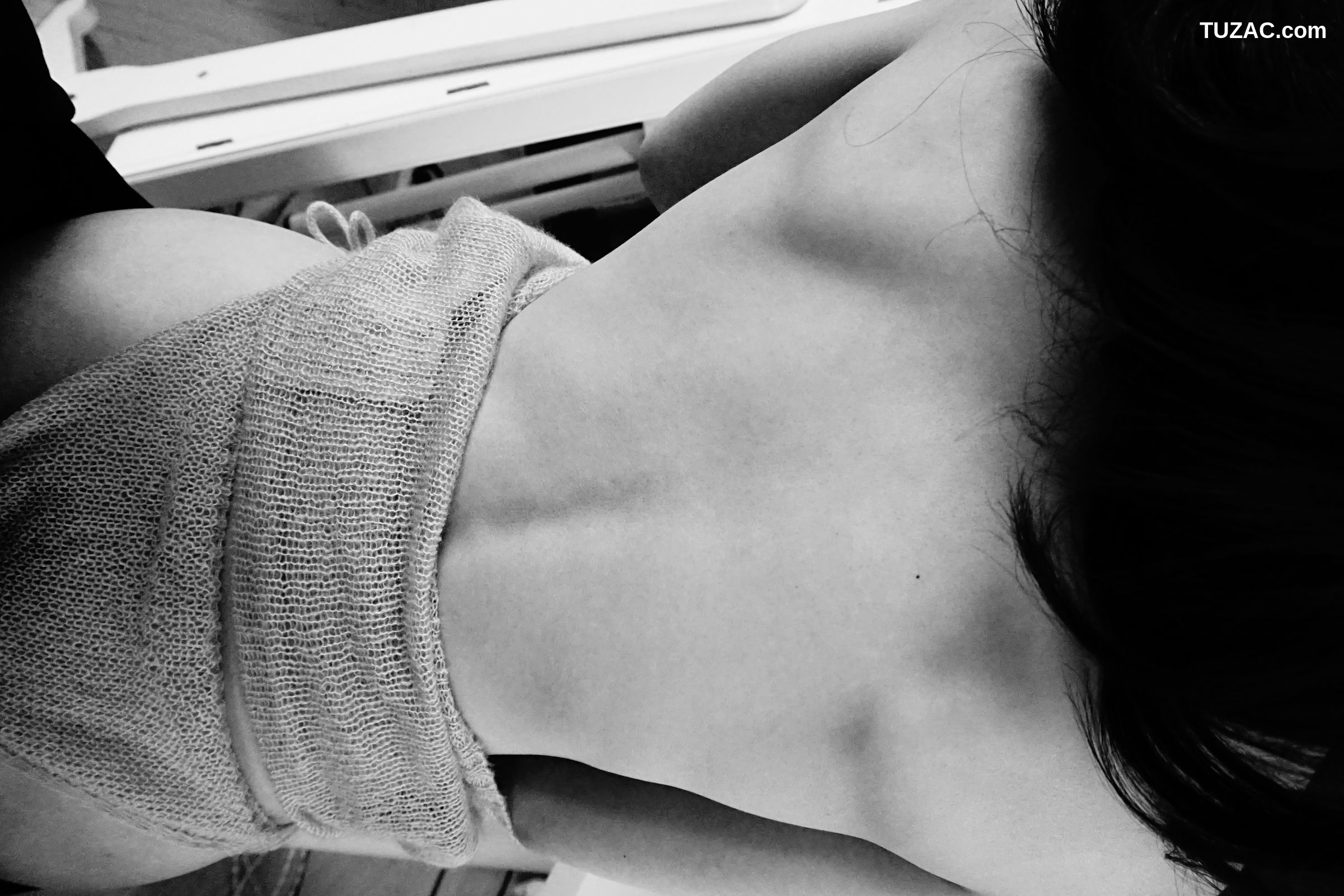 XR-Uncensored-沈佳熹-居家私拍-R18-XiuRen秀人网-内购私拍