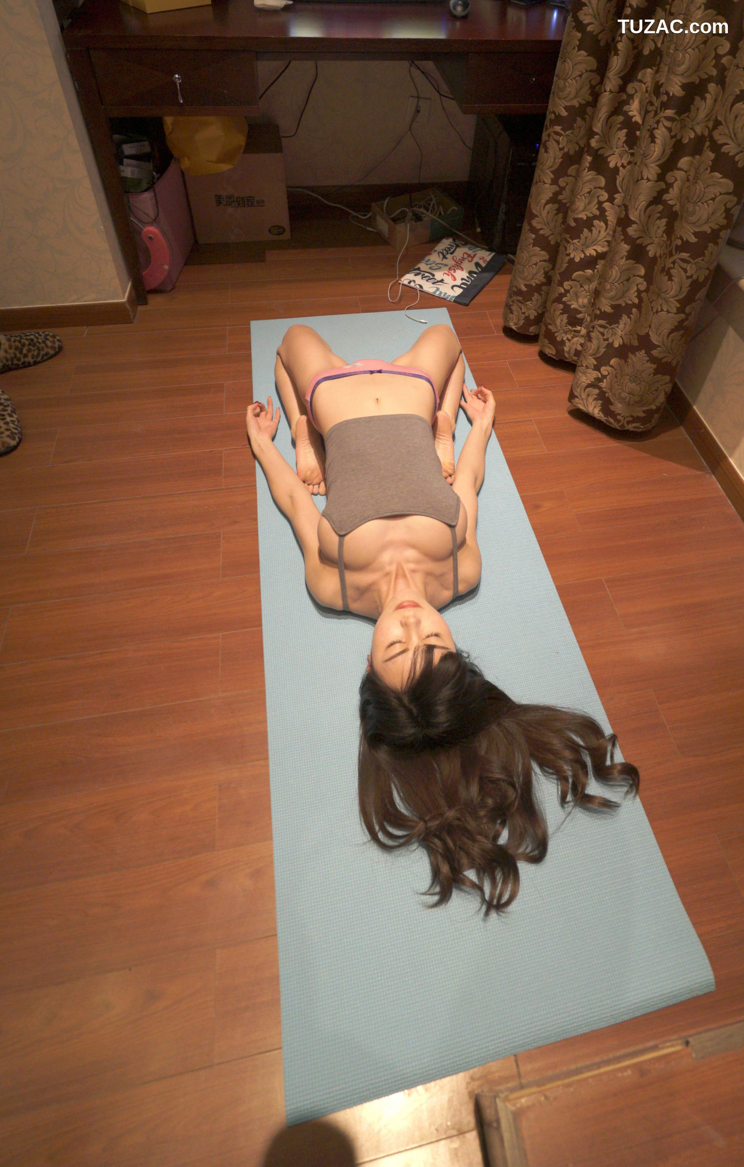 XR-Uncensored-沈佳熹-居家私拍-R18-XiuRen秀人网-内购私拍