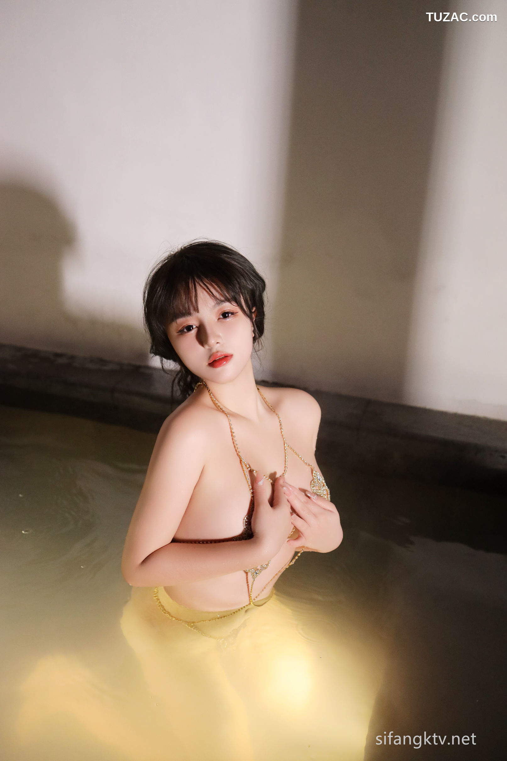 XR-Uncensored-沈思怡-温泉篇-XiuRen秀人网-8075-内购私拍