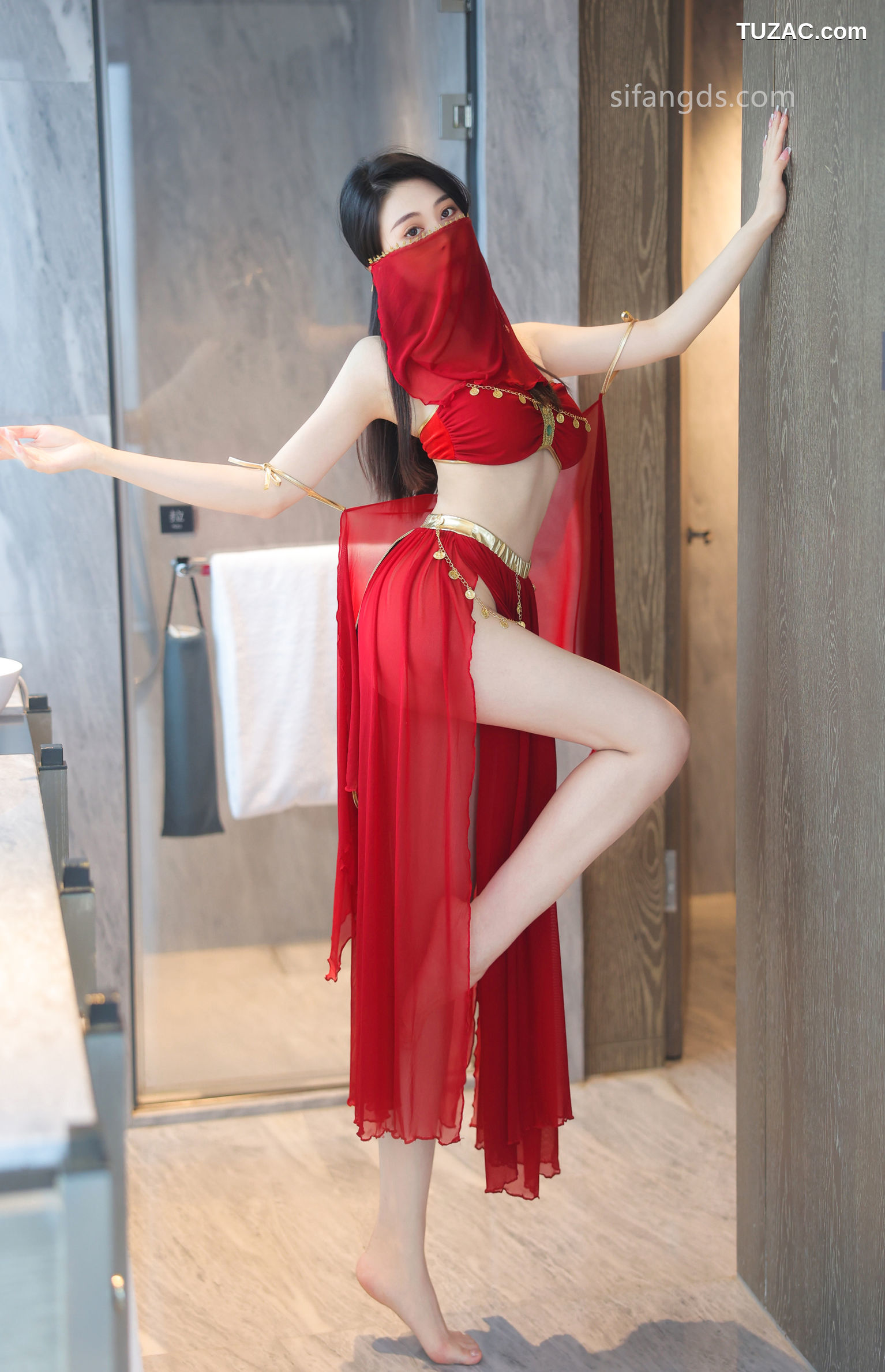 XR-Uncensored-清妙-红色舞裙-XiuRen秀人网-8420-西域风红色舞裙爆乳-2024.04.19