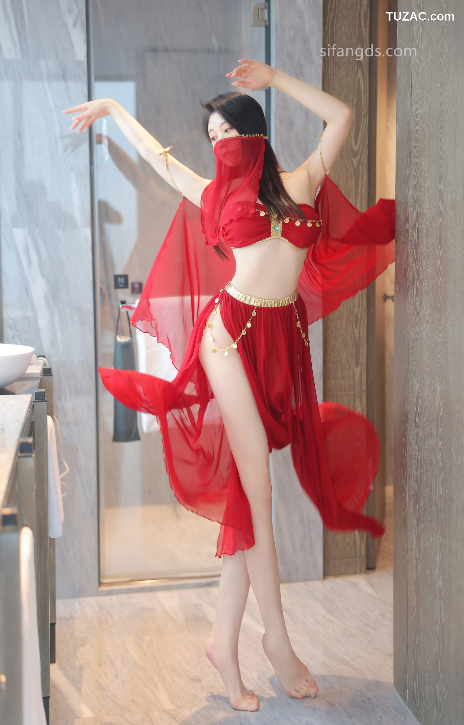 XR-Uncensored-清妙-红色舞裙-XiuRen秀人网-8420-西域风红色舞裙爆乳-2024.04.19