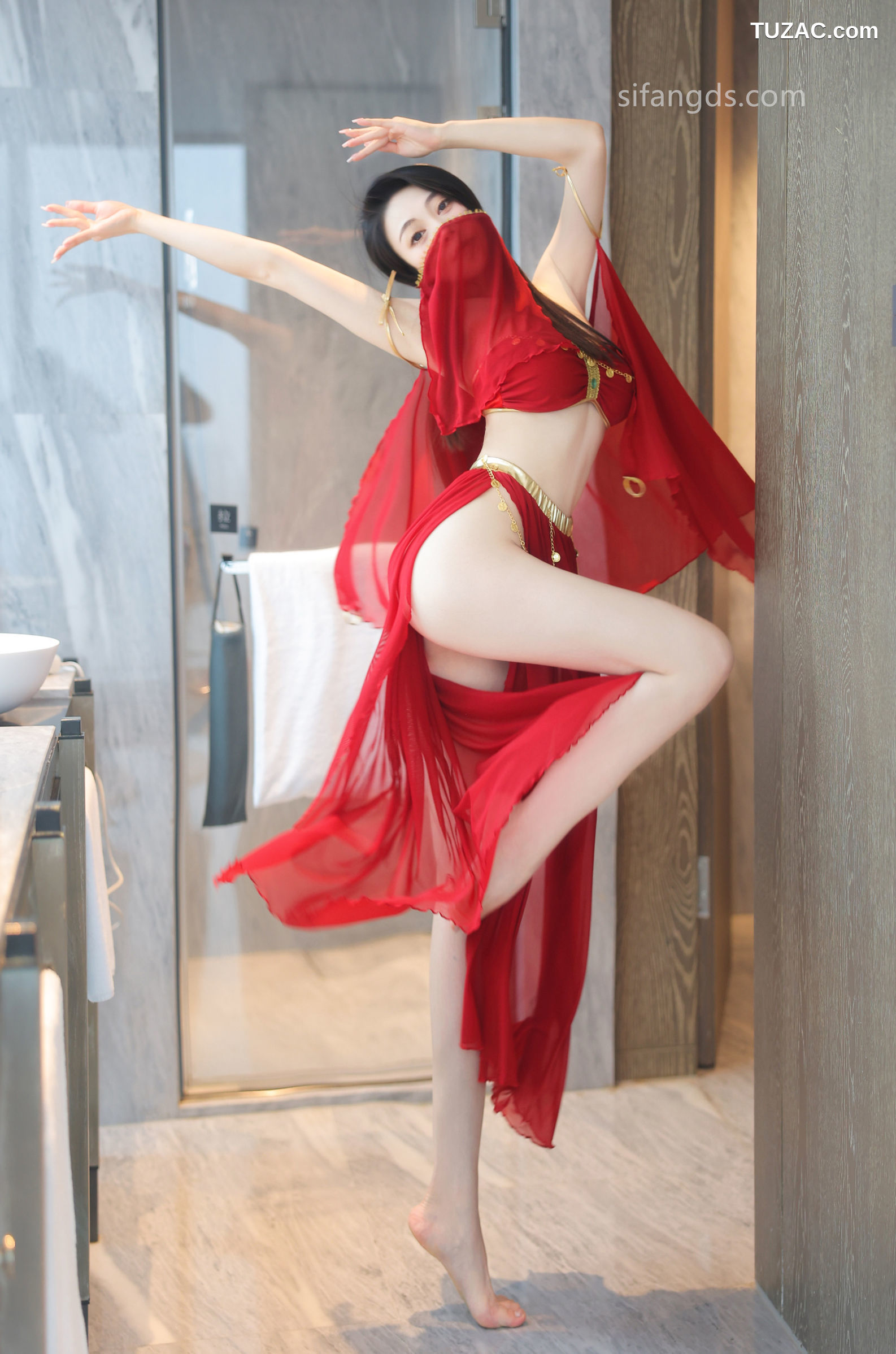 XR-Uncensored-清妙-红色舞裙-XiuRen秀人网-8420-西域风红色舞裙爆乳-2024.04.19