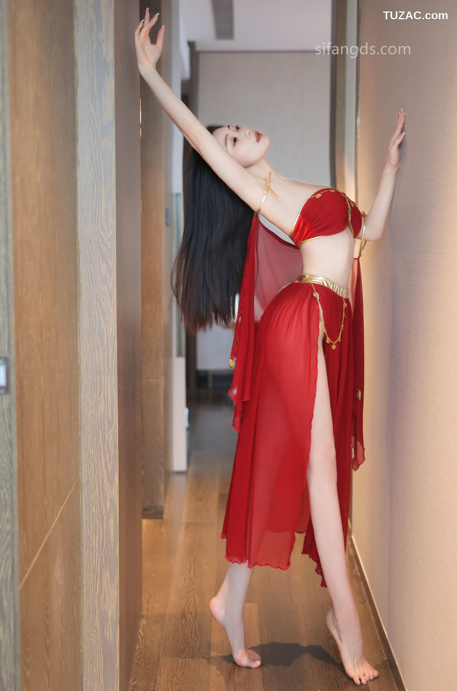 XR-Uncensored-清妙-红色舞裙-XiuRen秀人网-8420-西域风红色舞裙爆乳-2024.04.19