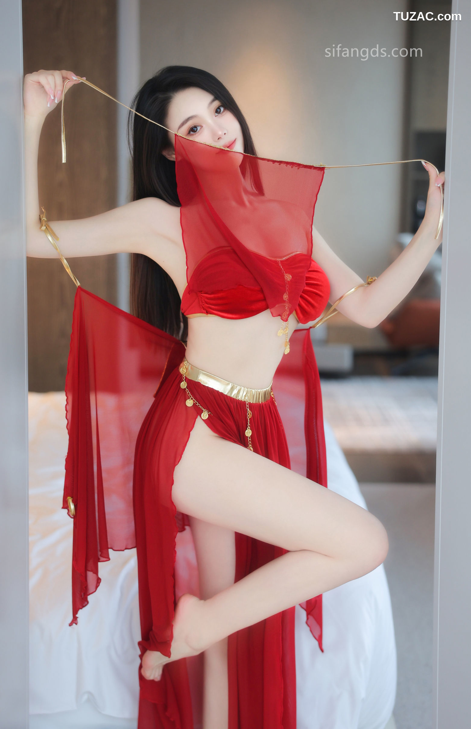 XR-Uncensored-清妙-红色舞裙-XiuRen秀人网-8420-西域风红色舞裙爆乳-2024.04.19