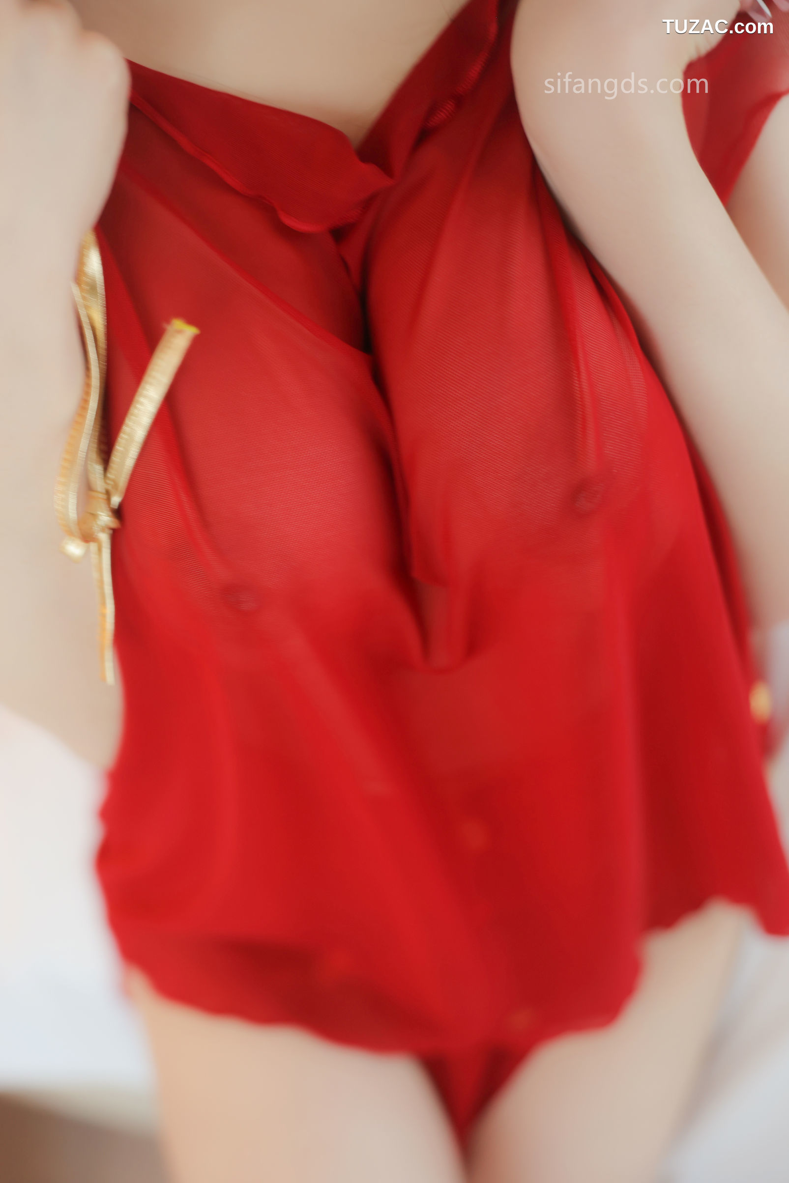 XR-Uncensored-清妙-红色舞裙-XiuRen秀人网-8420-西域风红色舞裙爆乳-2024.04.19