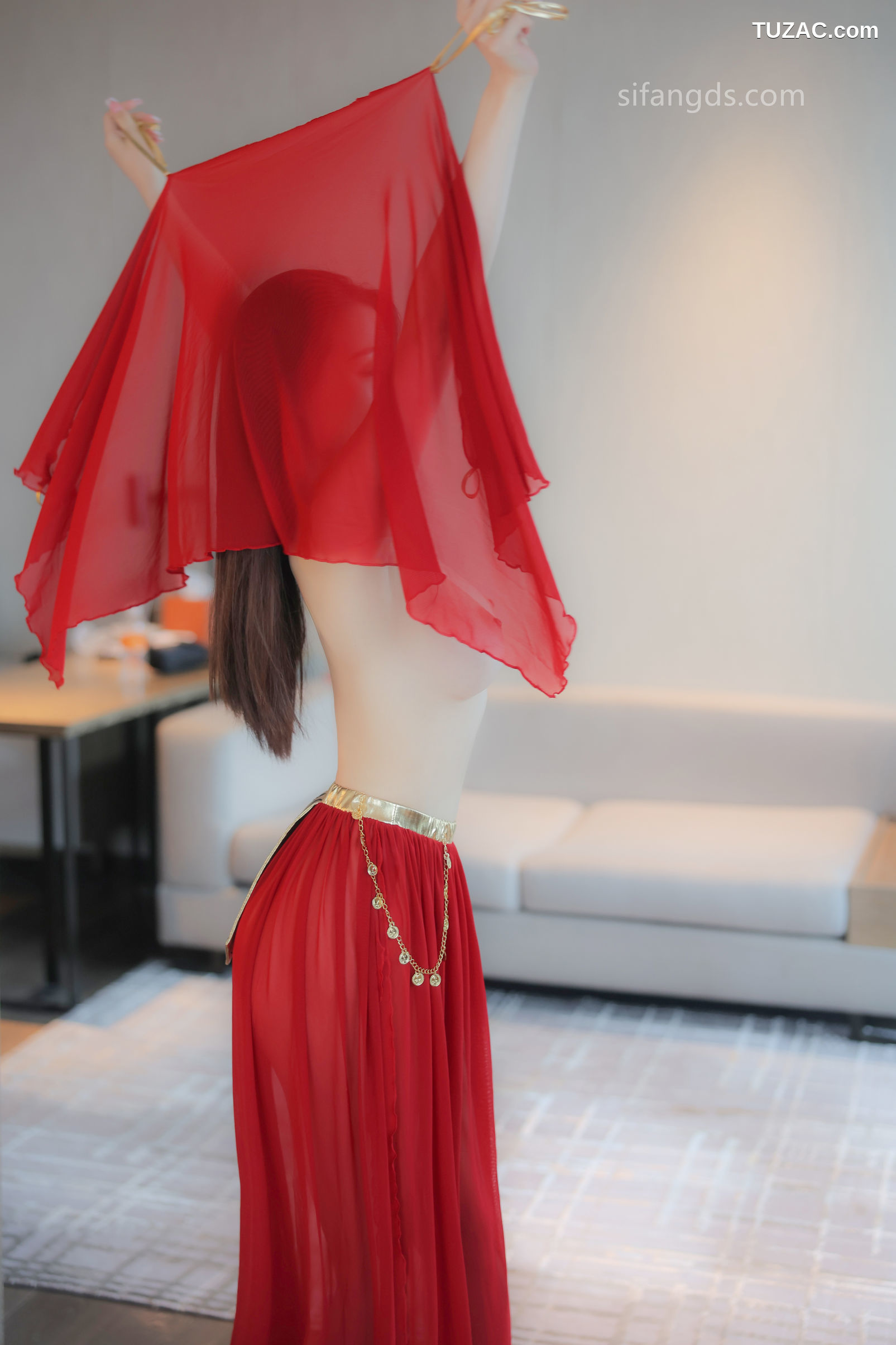 XR-Uncensored-清妙-红色舞裙-XiuRen秀人网-8420-西域风红色舞裙爆乳-2024.04.19