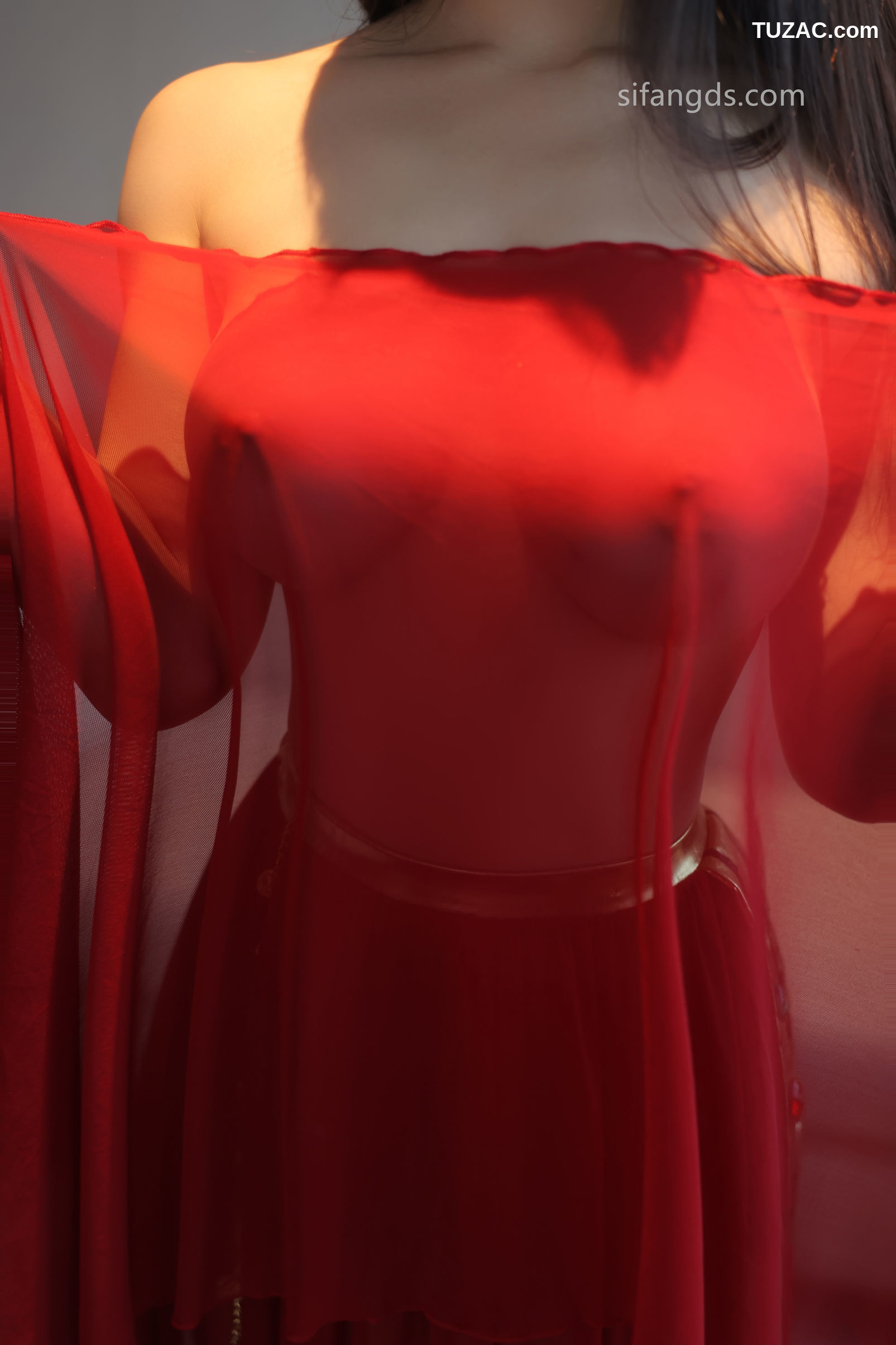 XR-Uncensored-清妙-红色舞裙-XiuRen秀人网-8420-西域风红色舞裙爆乳-2024.04.19