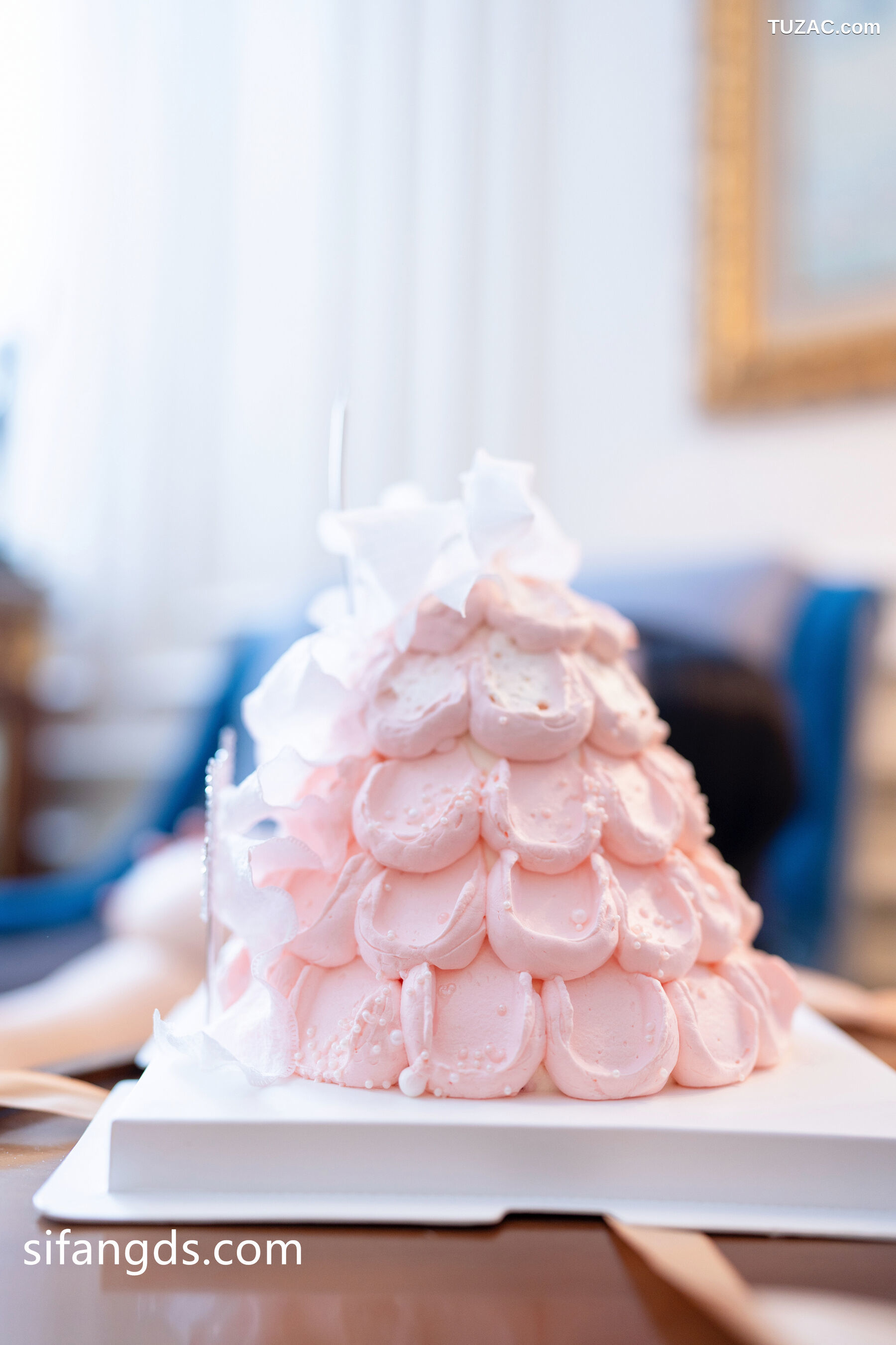 XR-Uncensored-潘娇娇-生日快乐-R18-Xingyan星颜社-301-内购私拍