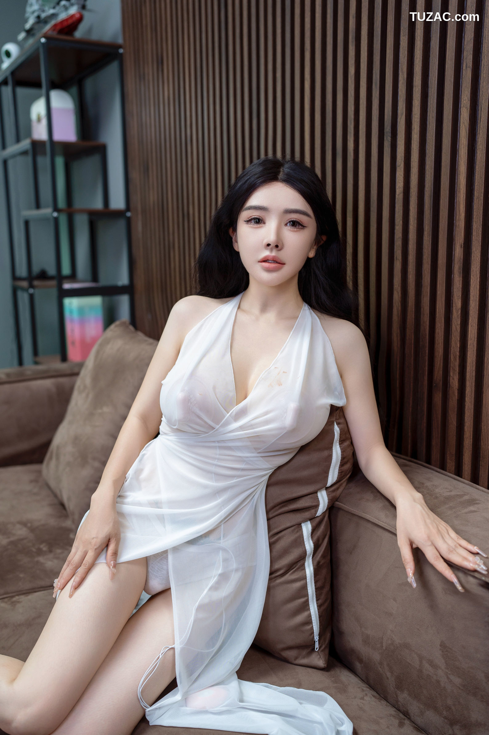 XR-Uncensored-潘娇娇-白纱裙下的秘密-XingYan星颜社-372-白纱裙爆乳-2025.07.18