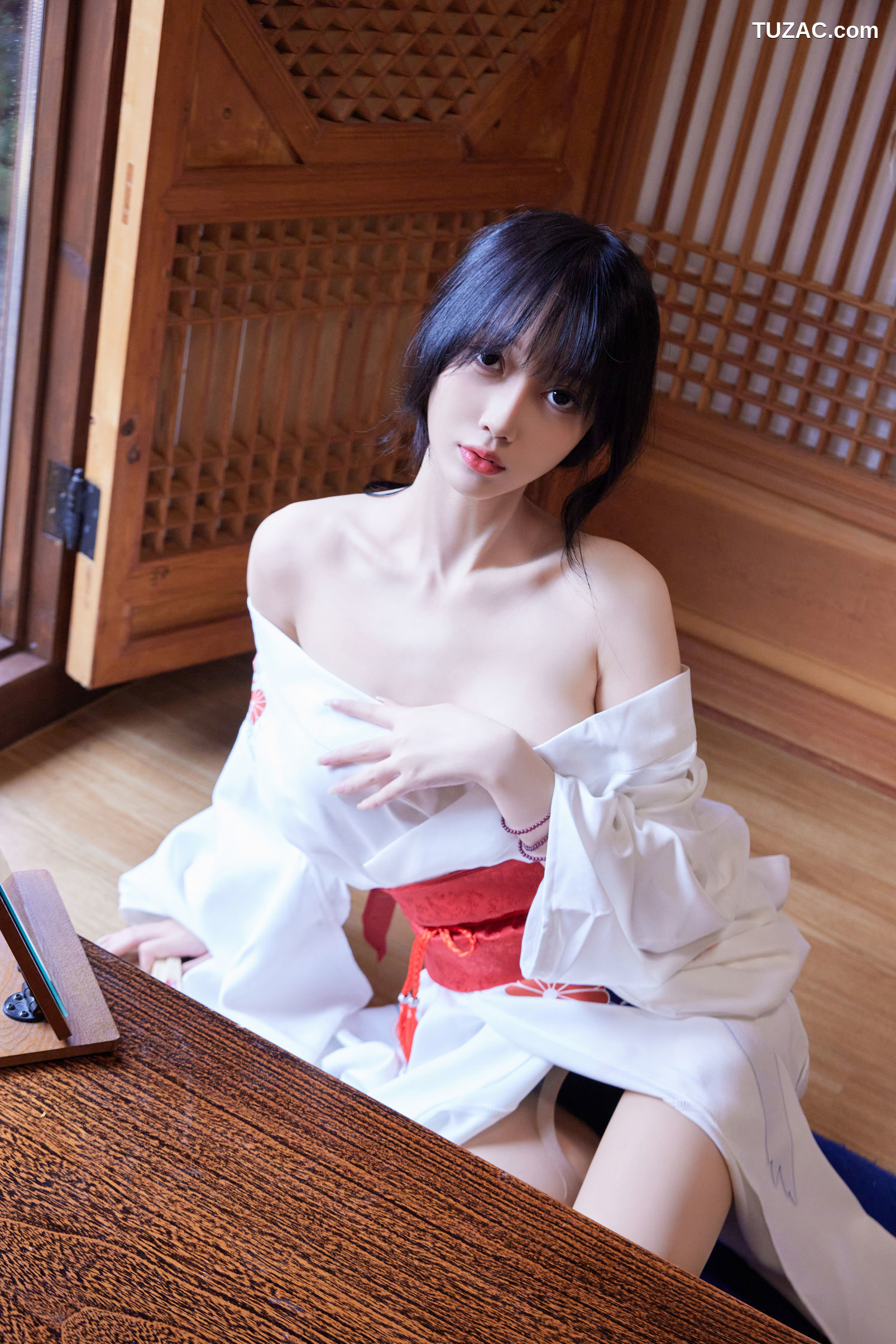 XR-Uncensored-玥儿玥er-崽日式和服-XiuRen秀人网-7610-内购私拍