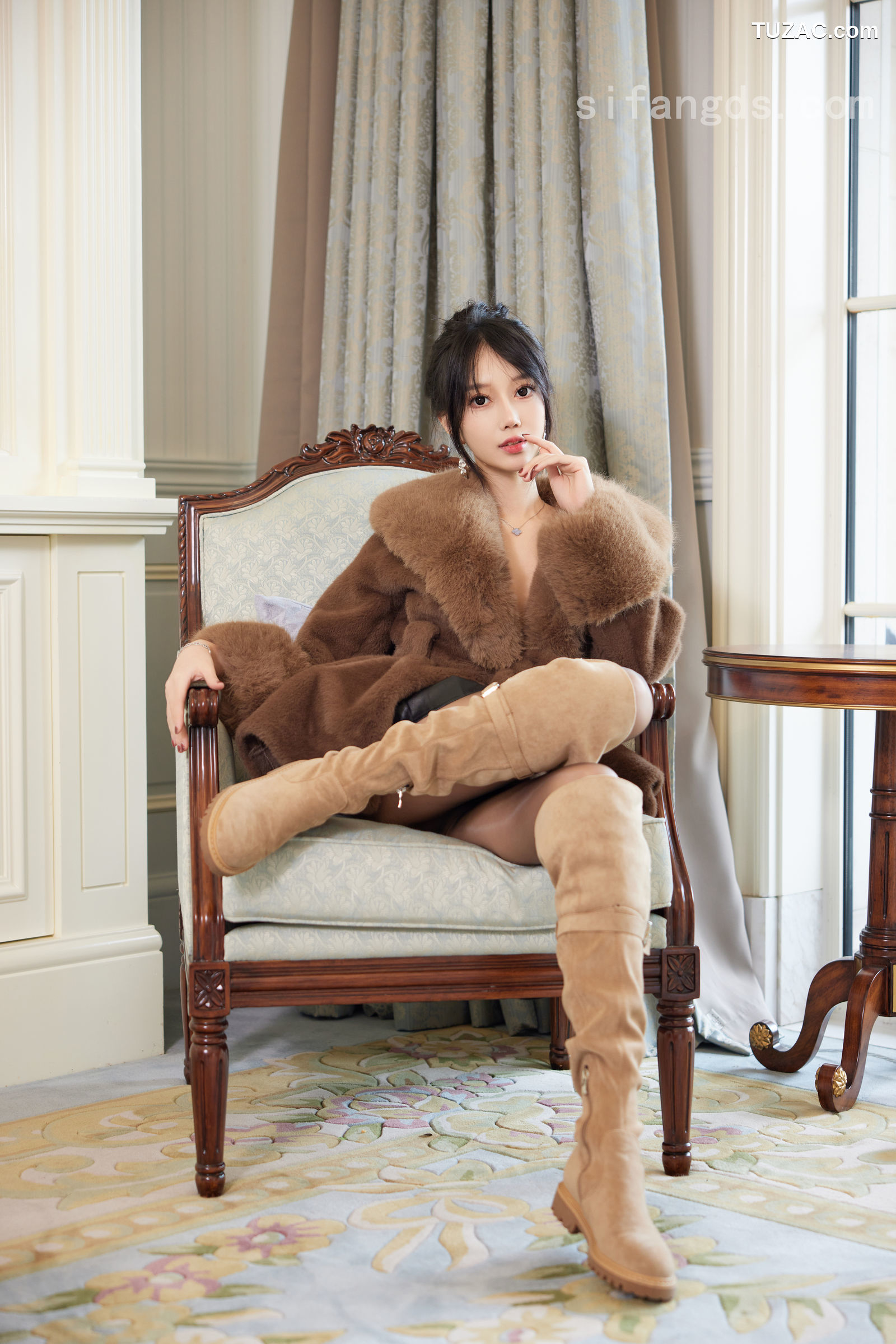 XR-Uncensored-玥儿玥er-魅力皮草-R18-XiuRen秀人网-9919-内购私拍