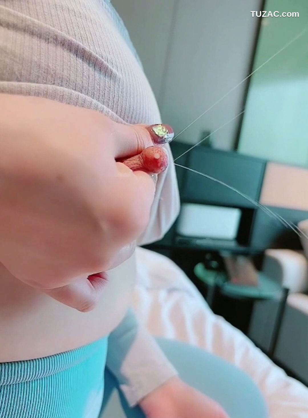 XR-Uncensored-白洁Bseeie-蓝色瑜伽裤-XiuRen秀人网-9217-浅灰T蓝色瑜伽裤爆乳-2024.09.27