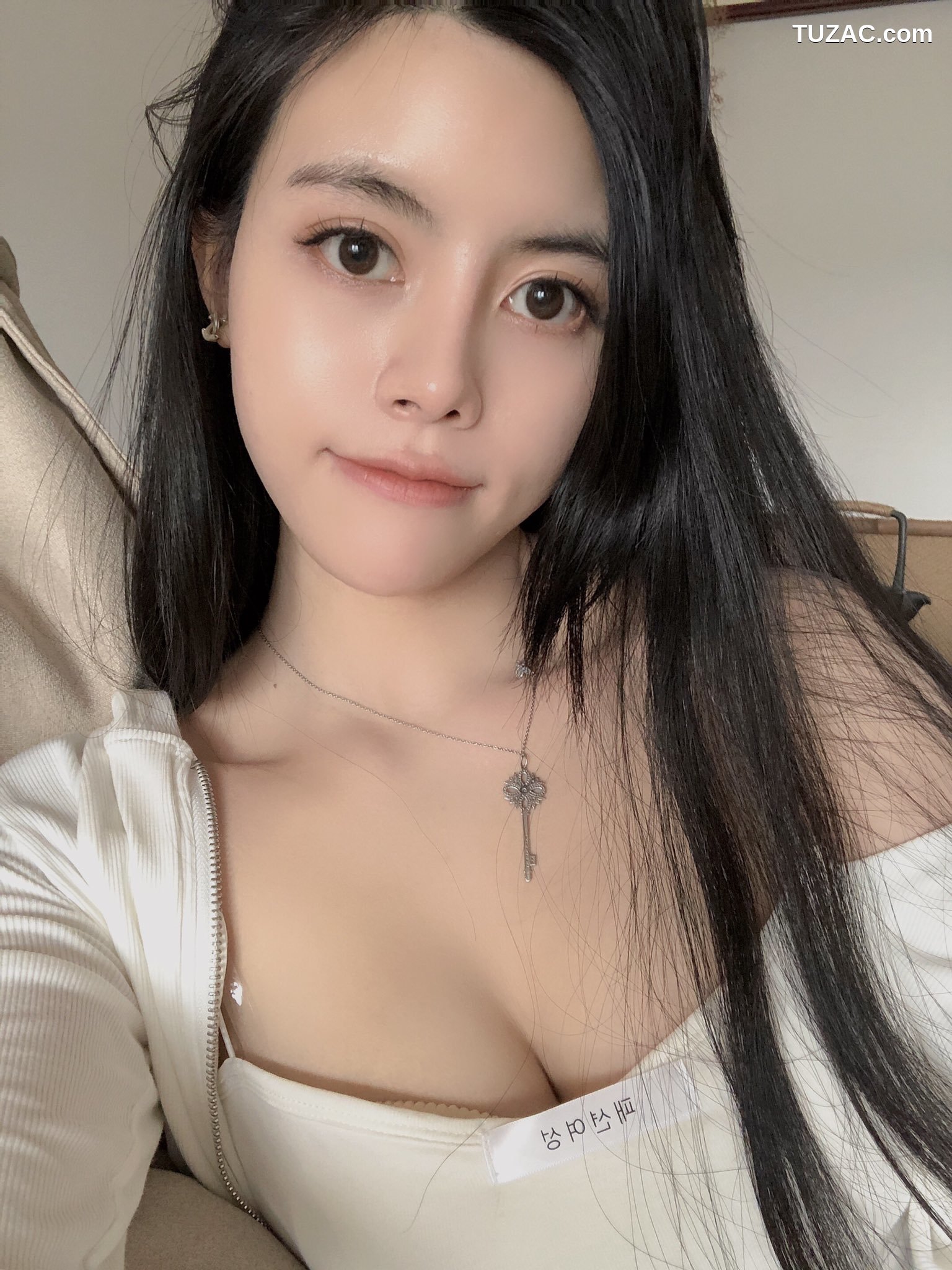 XR-Uncensored-白甜-极品模特-大尺视图合集-XiuRen秀人网-内购私拍