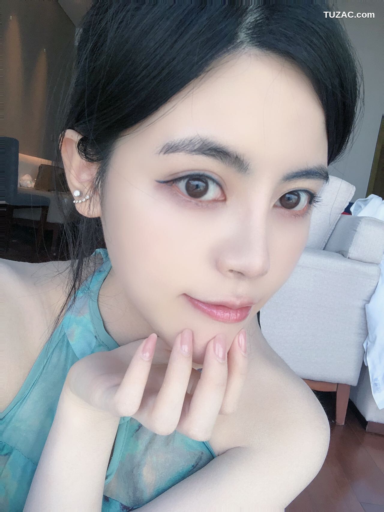 XR-Uncensored-白甜-极品模特-大尺视图合集-XiuRen秀人网-内购私拍