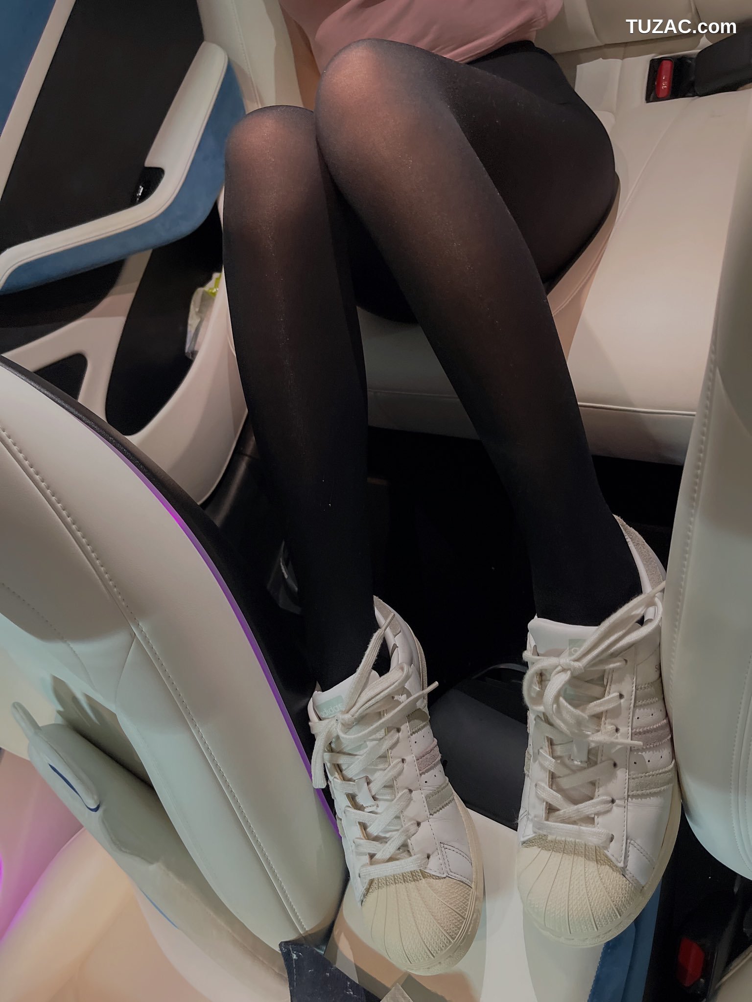 XR-Uncensored-白甜-极品模特-大尺视图合集-XiuRen秀人网-内购私拍