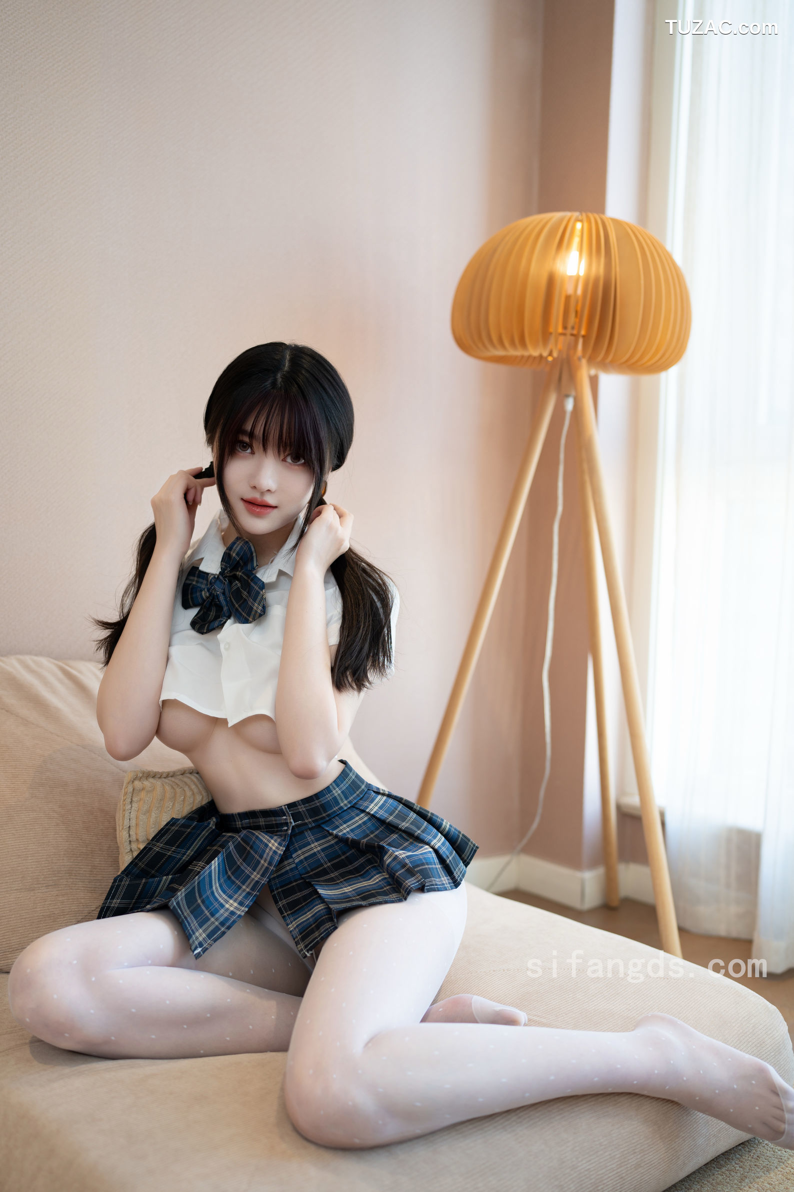 XR-Uncensored-白露lulu-清纯学妹-R18-XingYan星颜社-332-内购私拍