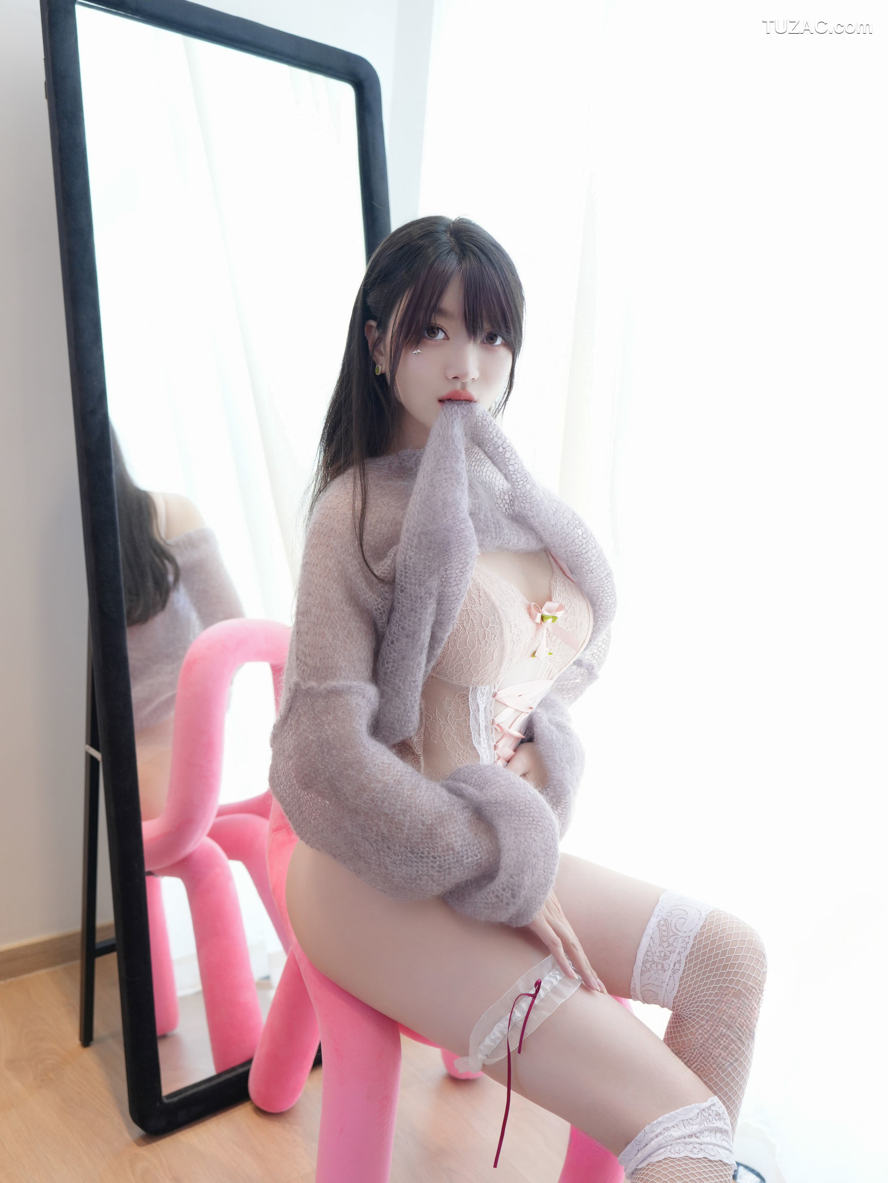 XR-Uncensored-白露lulu-灰色毛衣-Xiuren秀人网-10416-内购私拍-2025.06.16