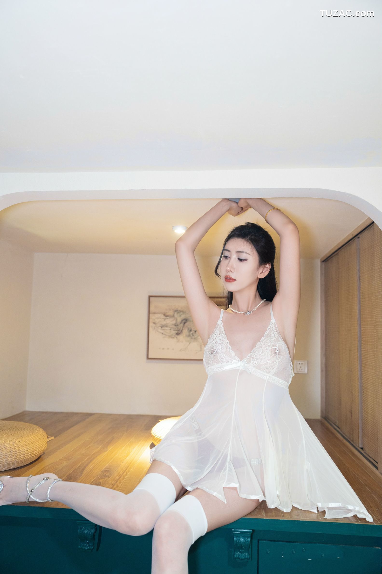 XR-Uncensored-章芃芃-透明白纱裙内购版-FeiLin嗲囡囡-469-内购私拍