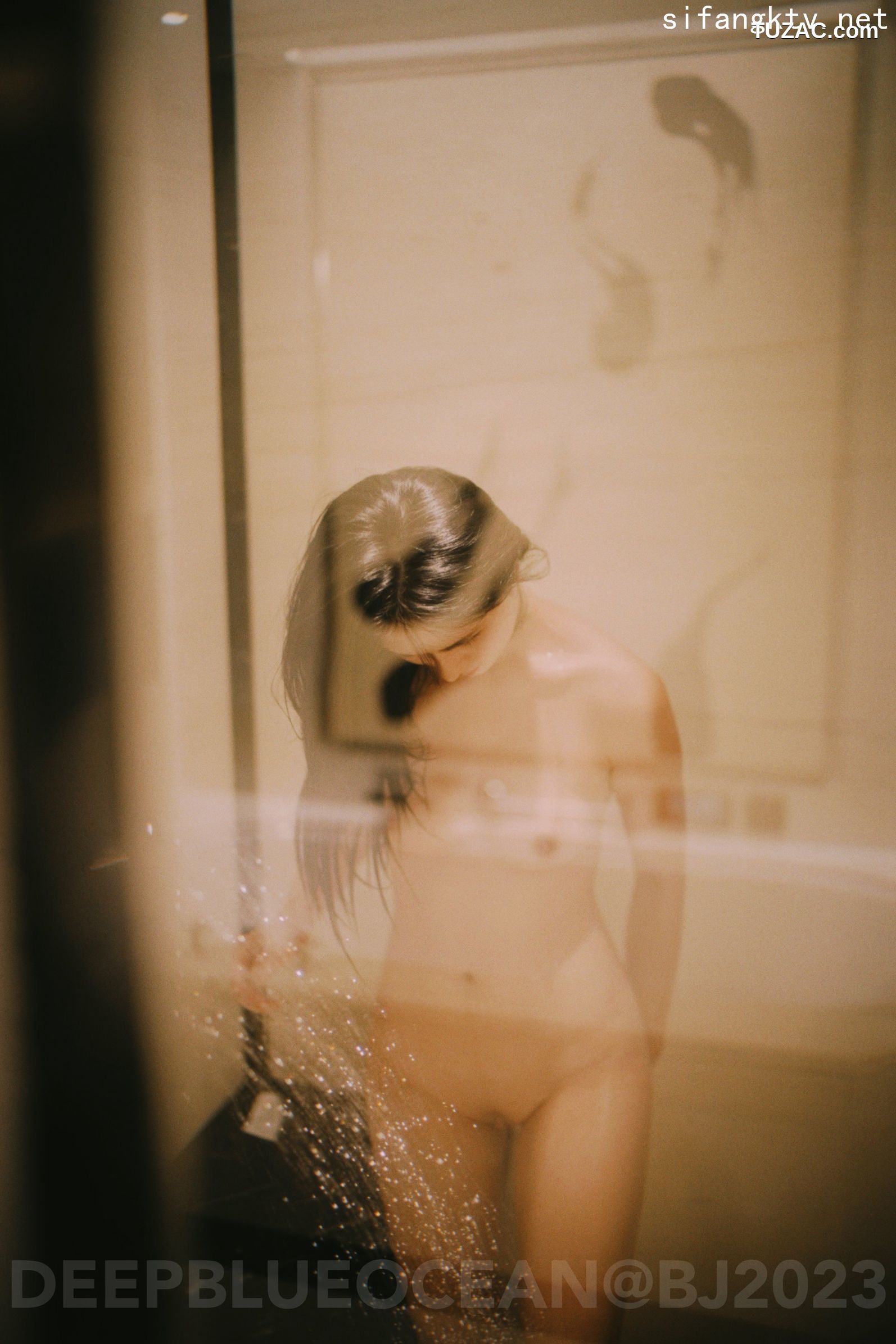 XR-Uncensored-艾希儿-秀人网骚模超美女神-XiuRen秀人网-内购私拍