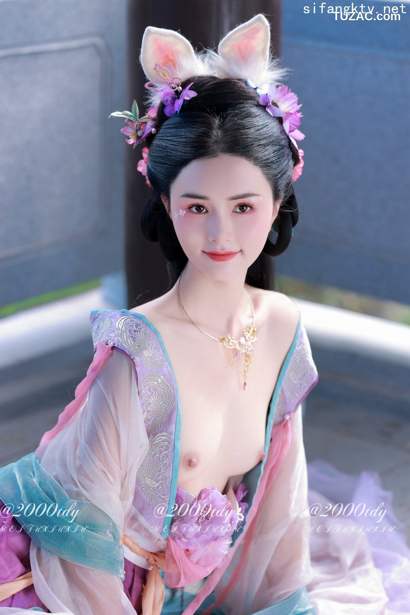 XR-Uncensored-艾希儿-秀人网骚模超美女神-XiuRen秀人网-内购私拍