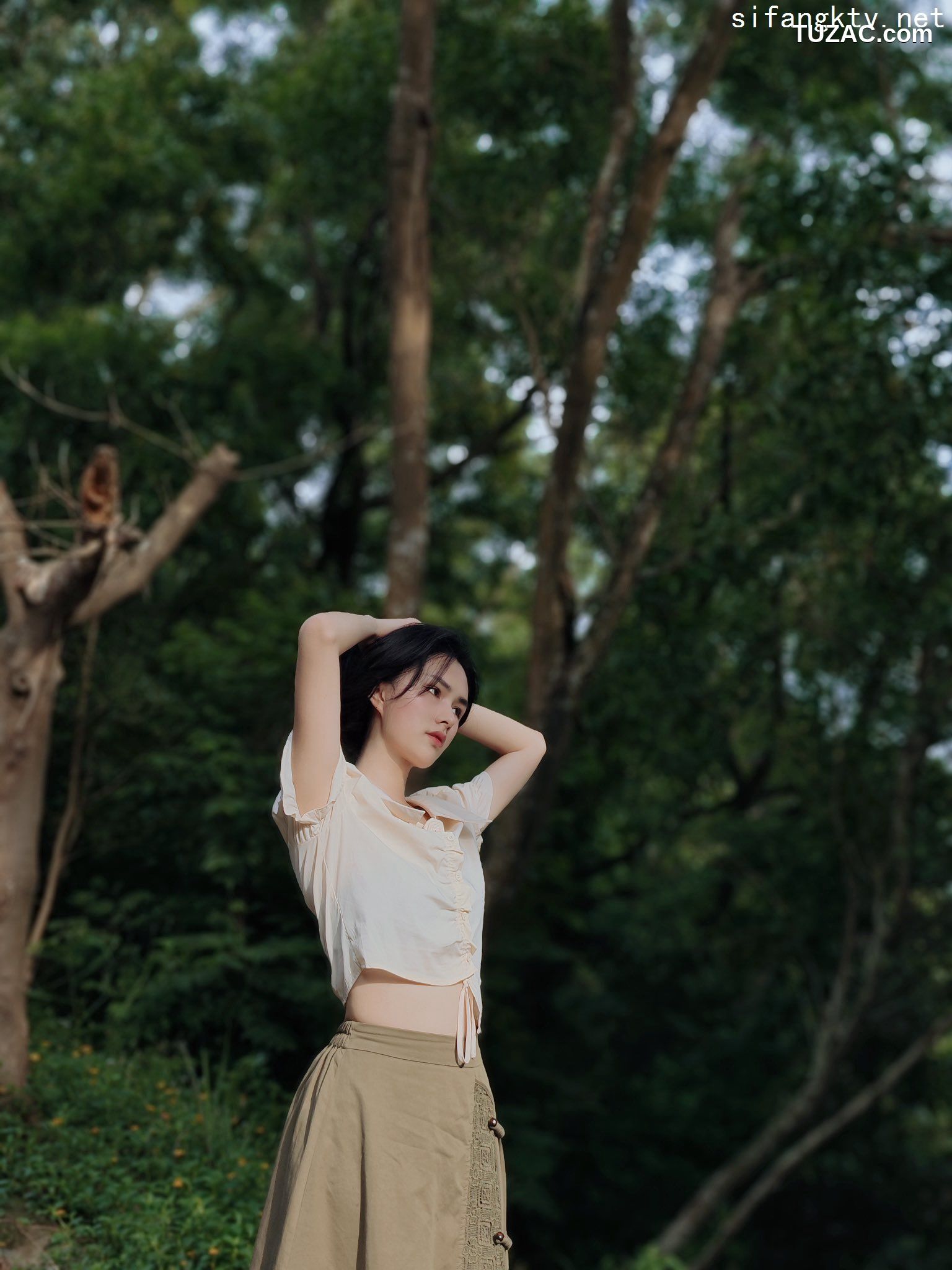 XR-Uncensored-艾希儿-秀人网骚模超美女神-XiuRen秀人网-内购私拍