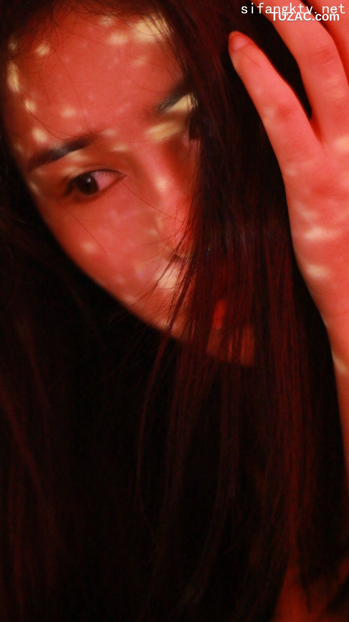 XR-Uncensored-艾希儿-秀人网骚模超美女神-XiuRen秀人网-内购私拍