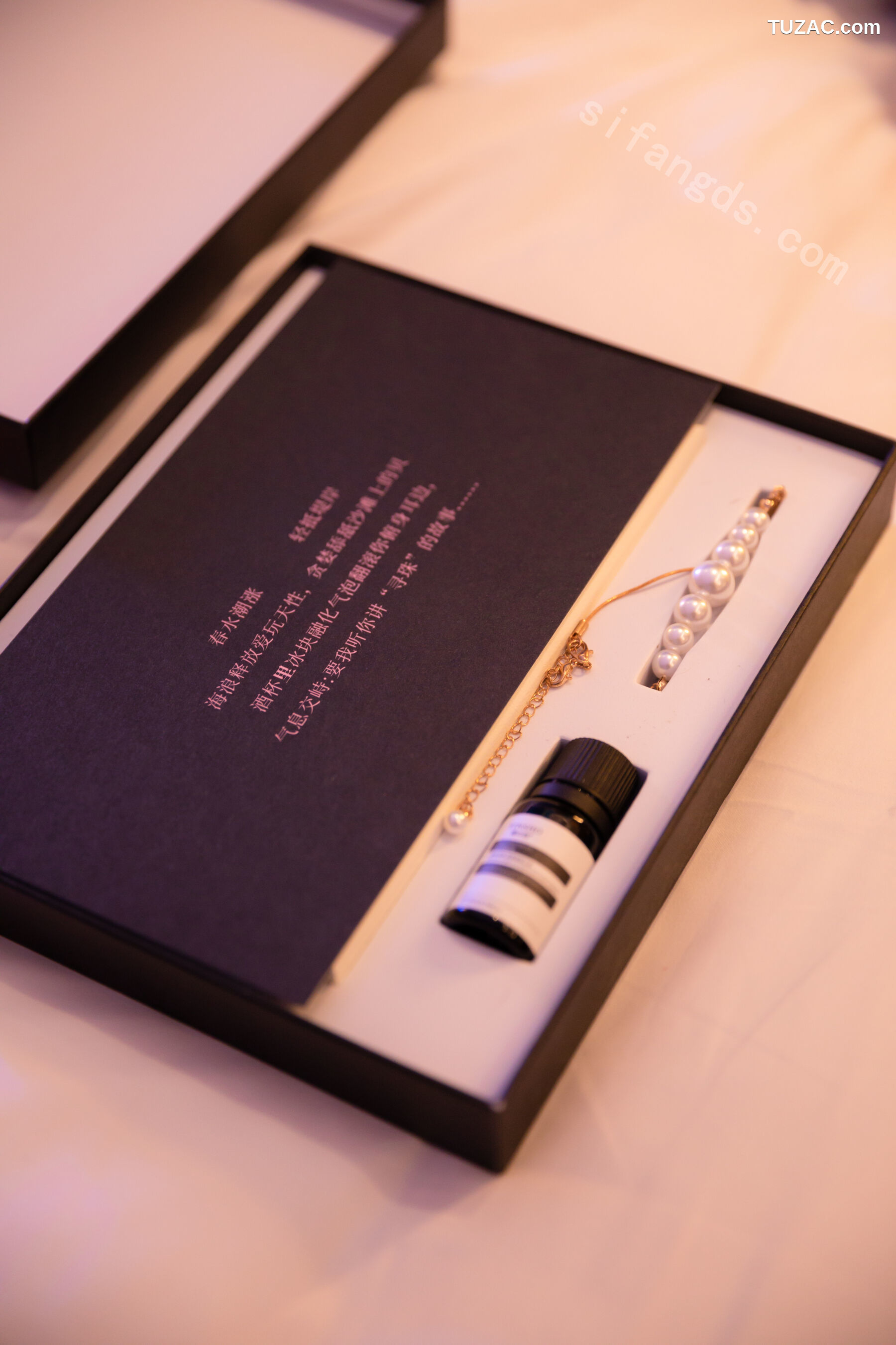 XR-Uncensored-蛋蛋宝-异域风情-R18-XiuRen秀人网-9403-内购私拍