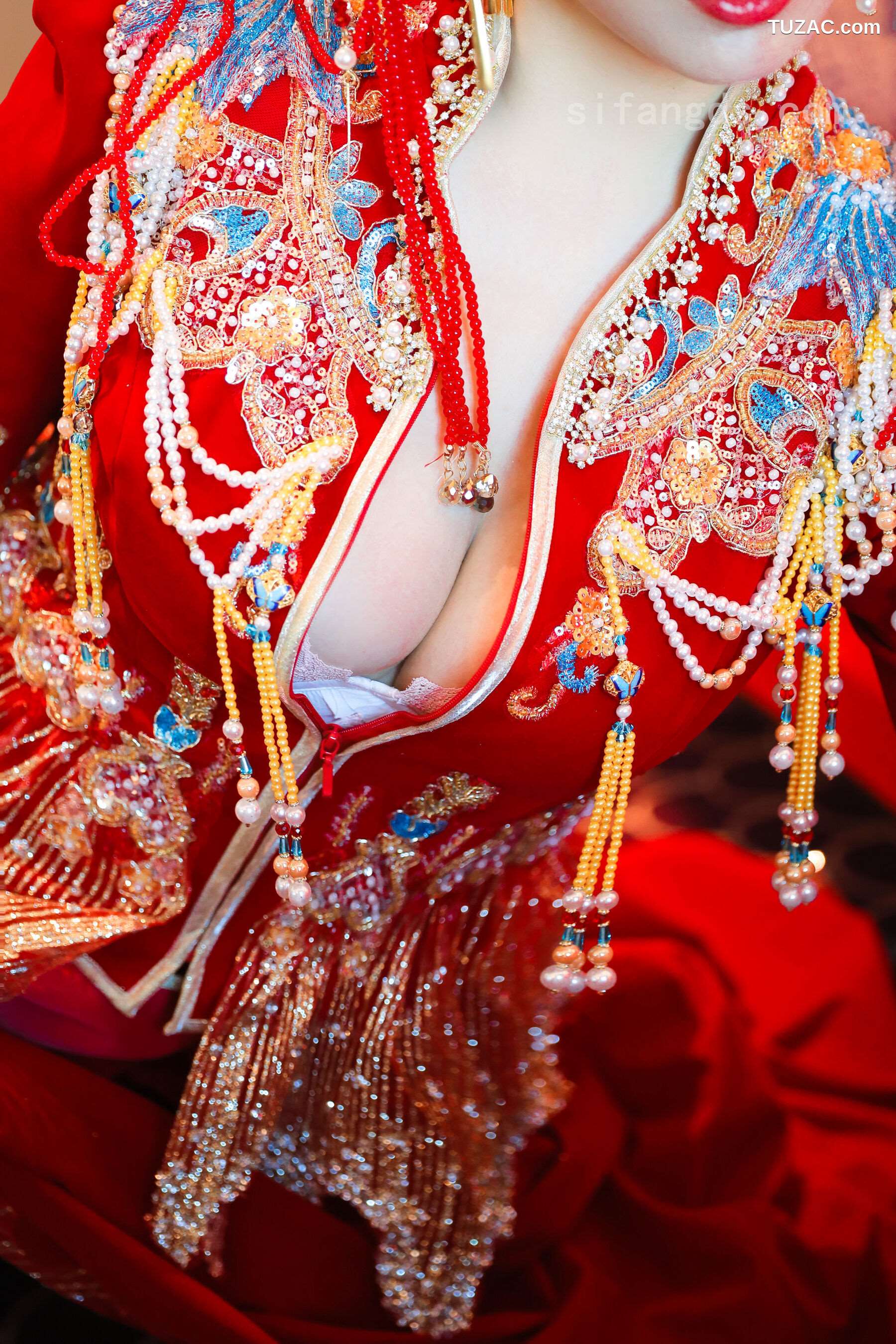 XR-Uncensored-蛋蛋宝-秀禾服-R18-XiuRen秀人网-9823-内购私拍