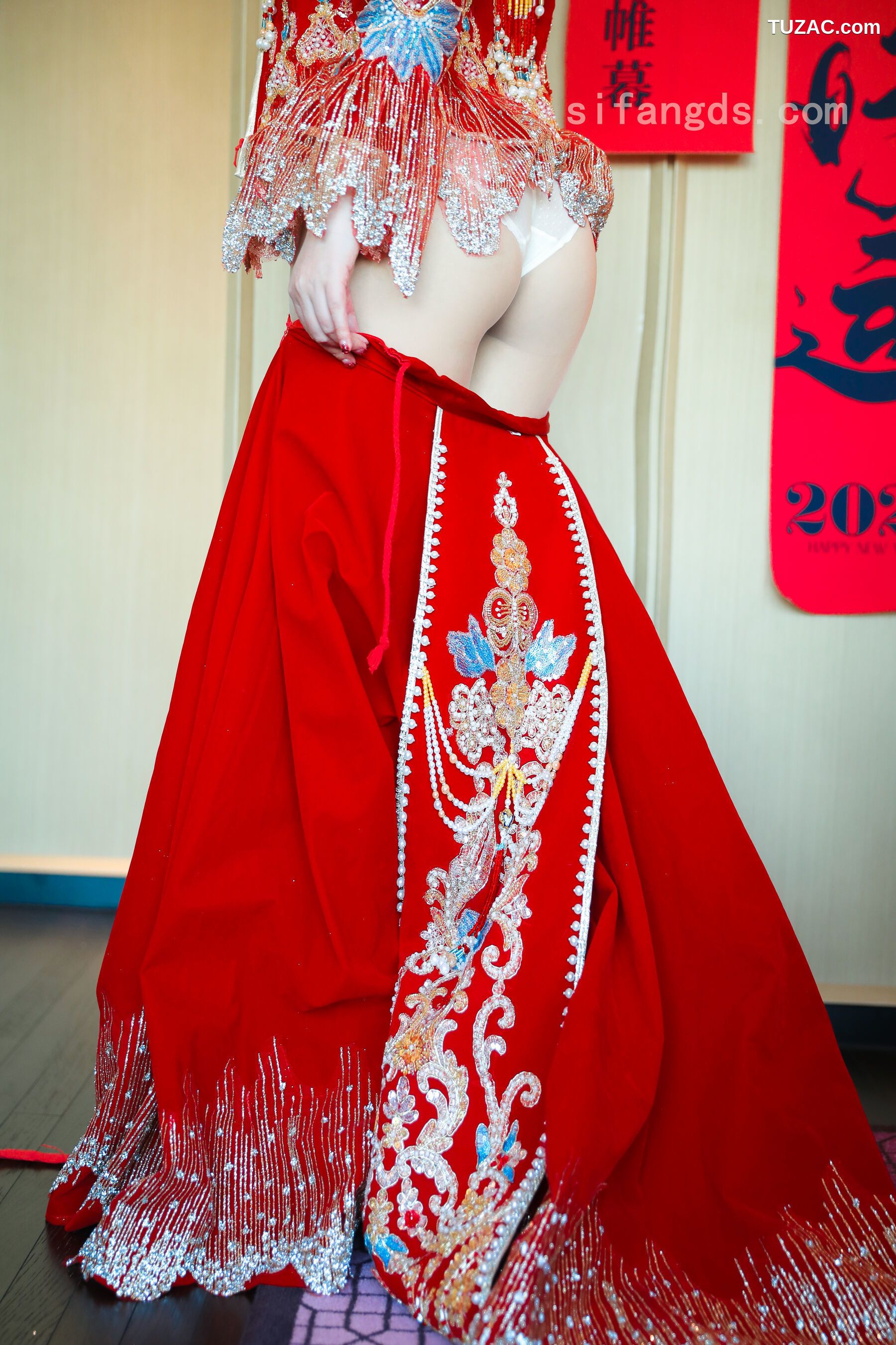 XR-Uncensored-蛋蛋宝-秀禾服-R18-XiuRen秀人网-9823-内购私拍