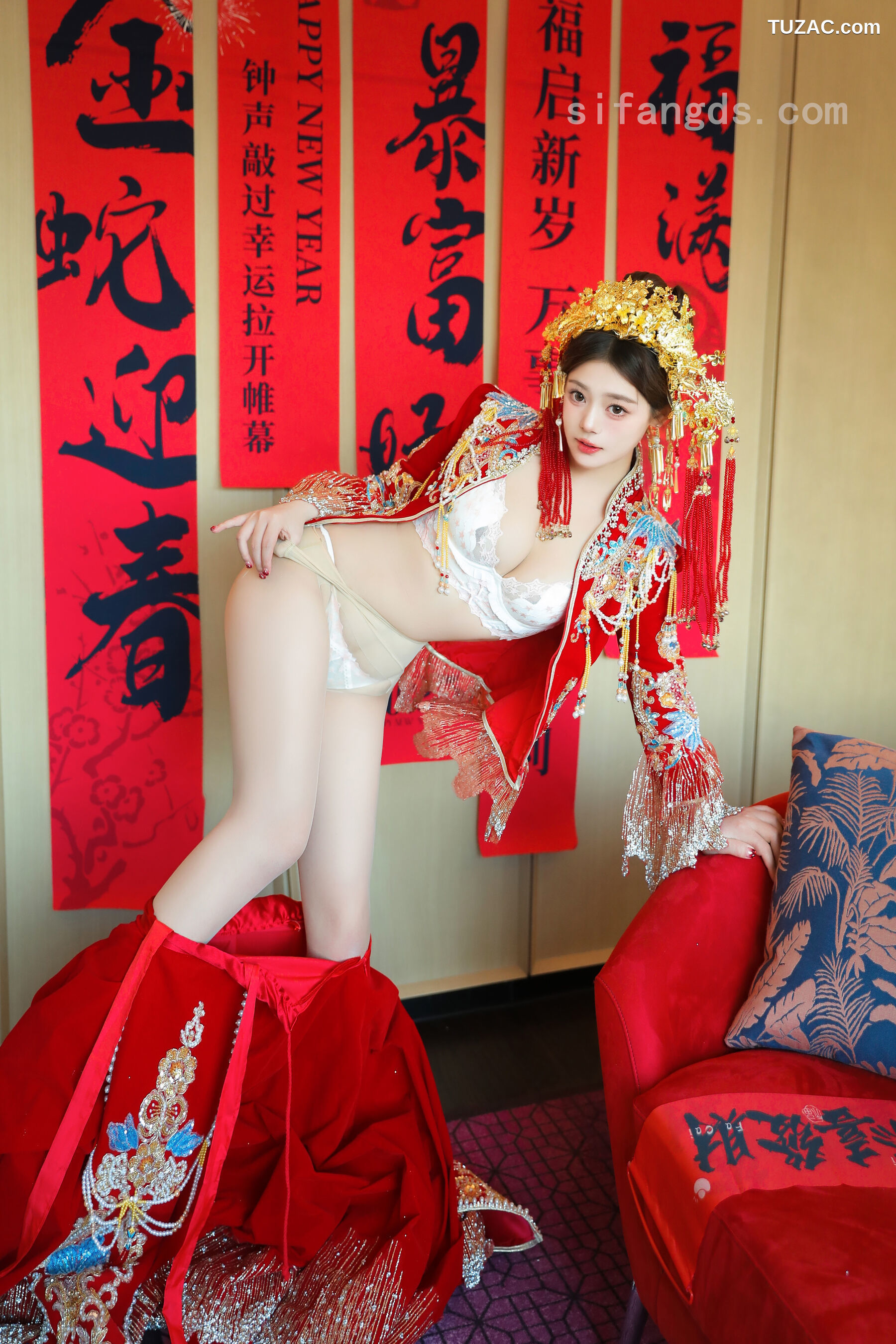 XR-Uncensored-蛋蛋宝-秀禾服-R18-XiuRen秀人网-9823-内购私拍