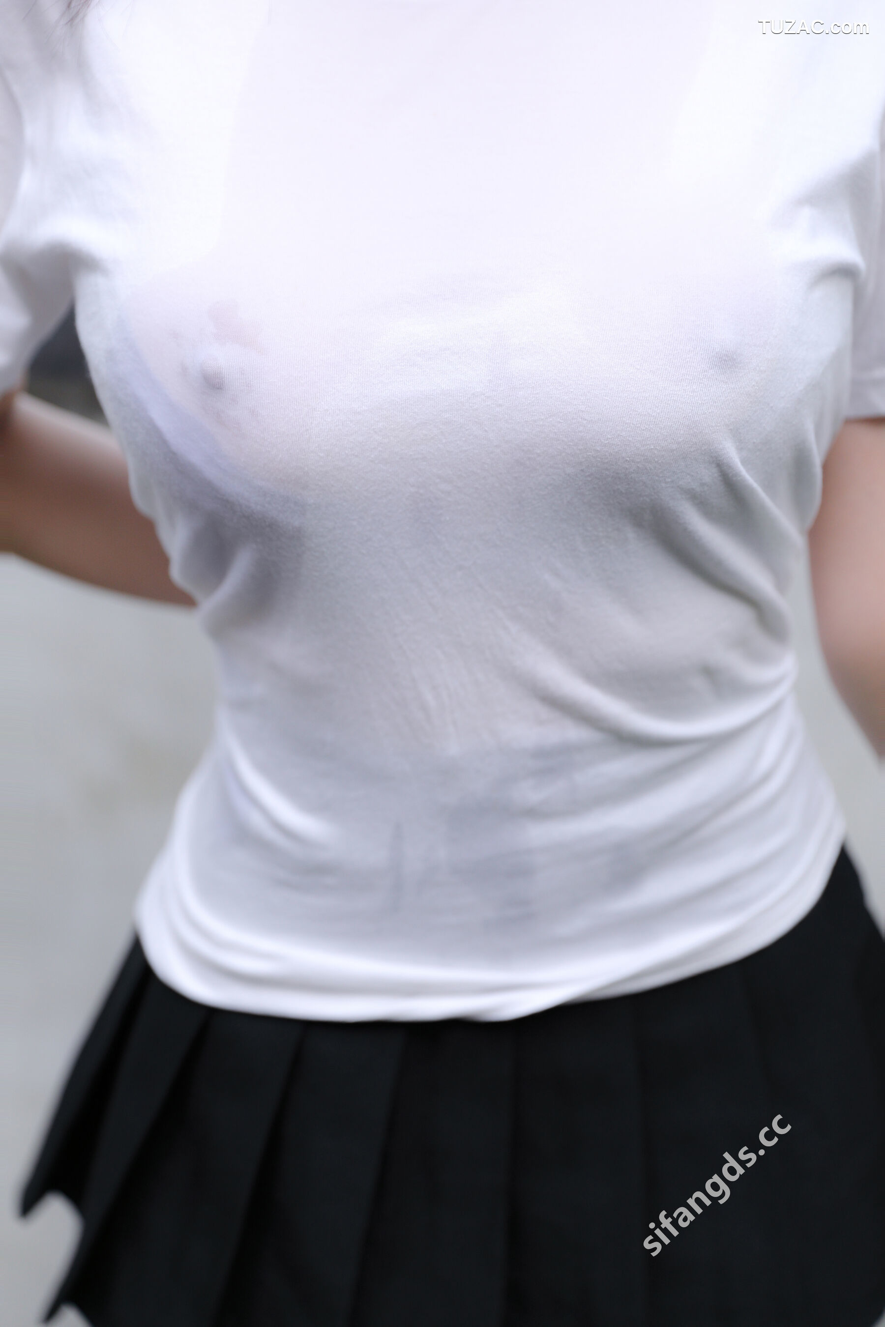 XR-Uncensored-蛋蛋宝-袁圆-清纯JK-R18-XiuRen秀人网-9230-内购私拍