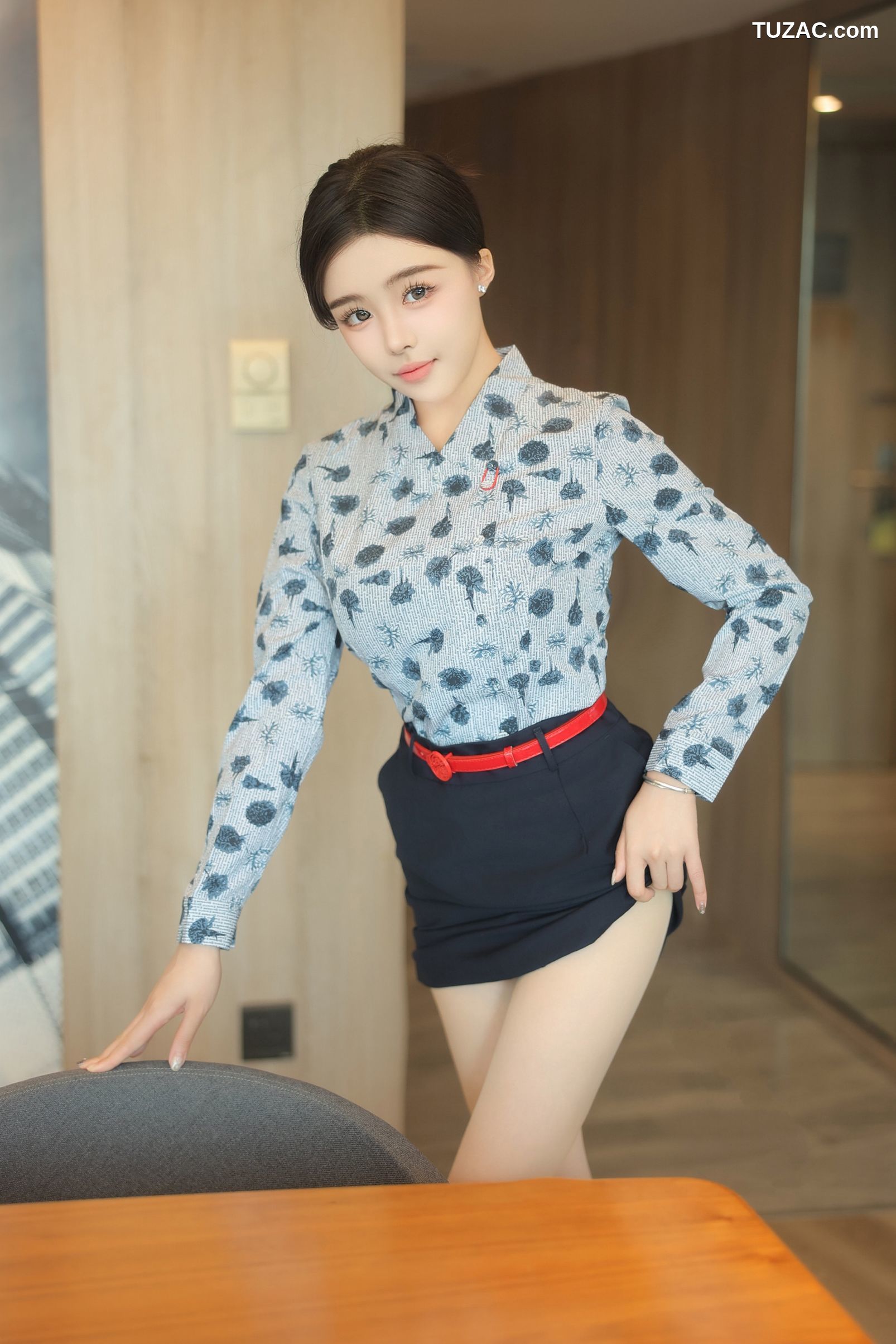 XR-Uncensored-袁圆-空姐-R18-XiuRen秀人网-8919-内购私拍