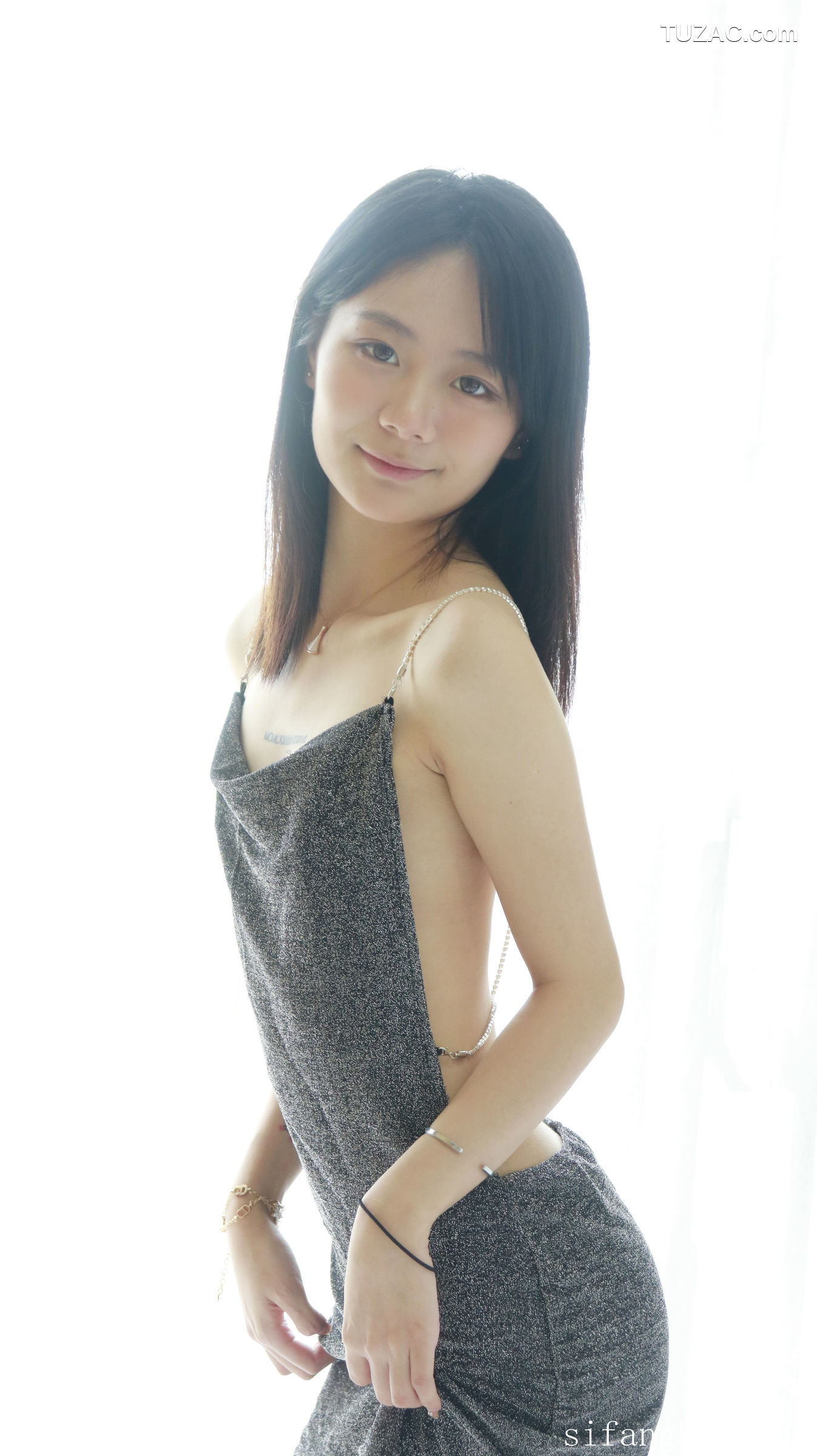 XR-Uncensored-谢小蒽-窗边的私语