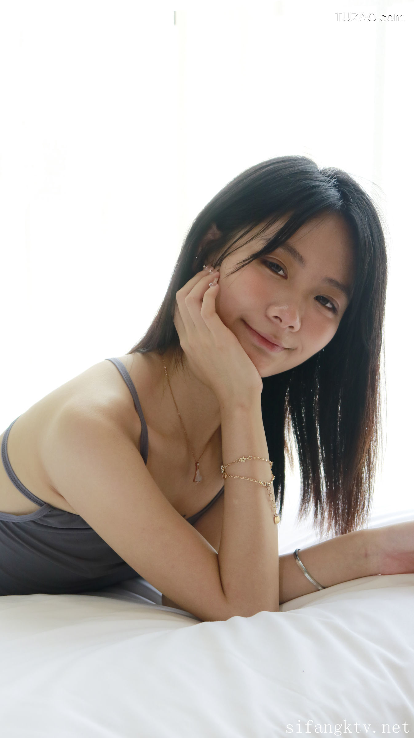 XR-Uncensored-谢小蒽-窗边的私语