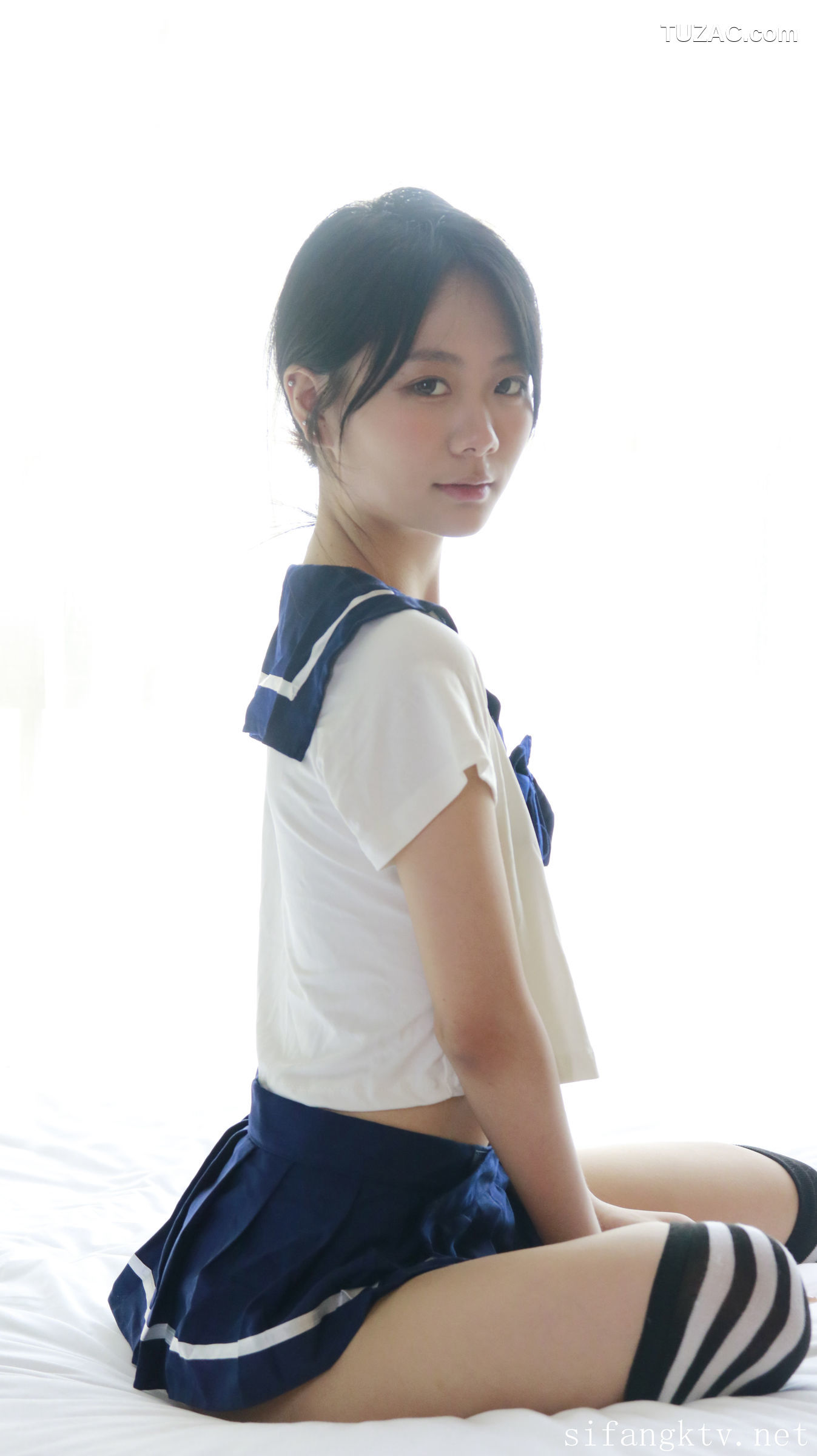 XR-Uncensored-谢小蒽-窗边的私语